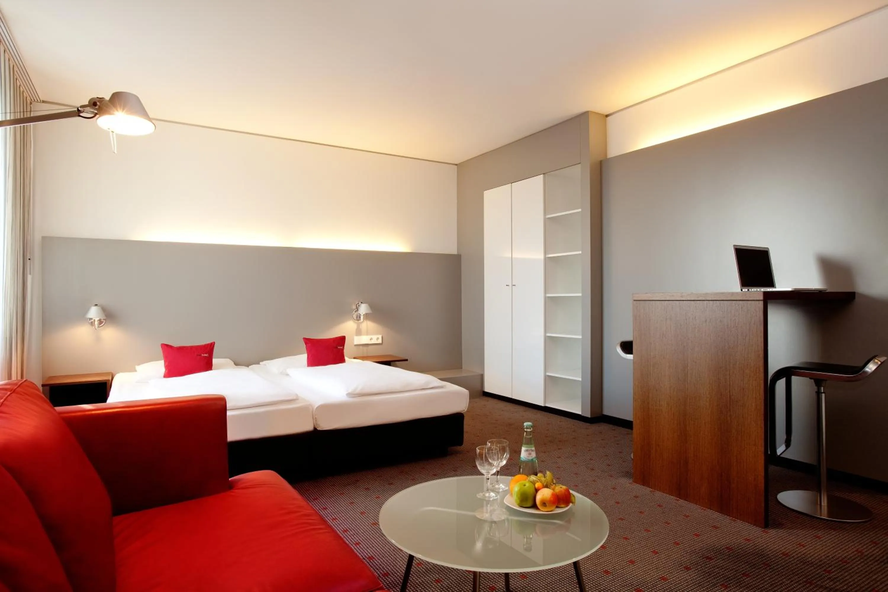 Photo of the whole room, Bed in Vienna House Easy by Wyndham Stuttgart