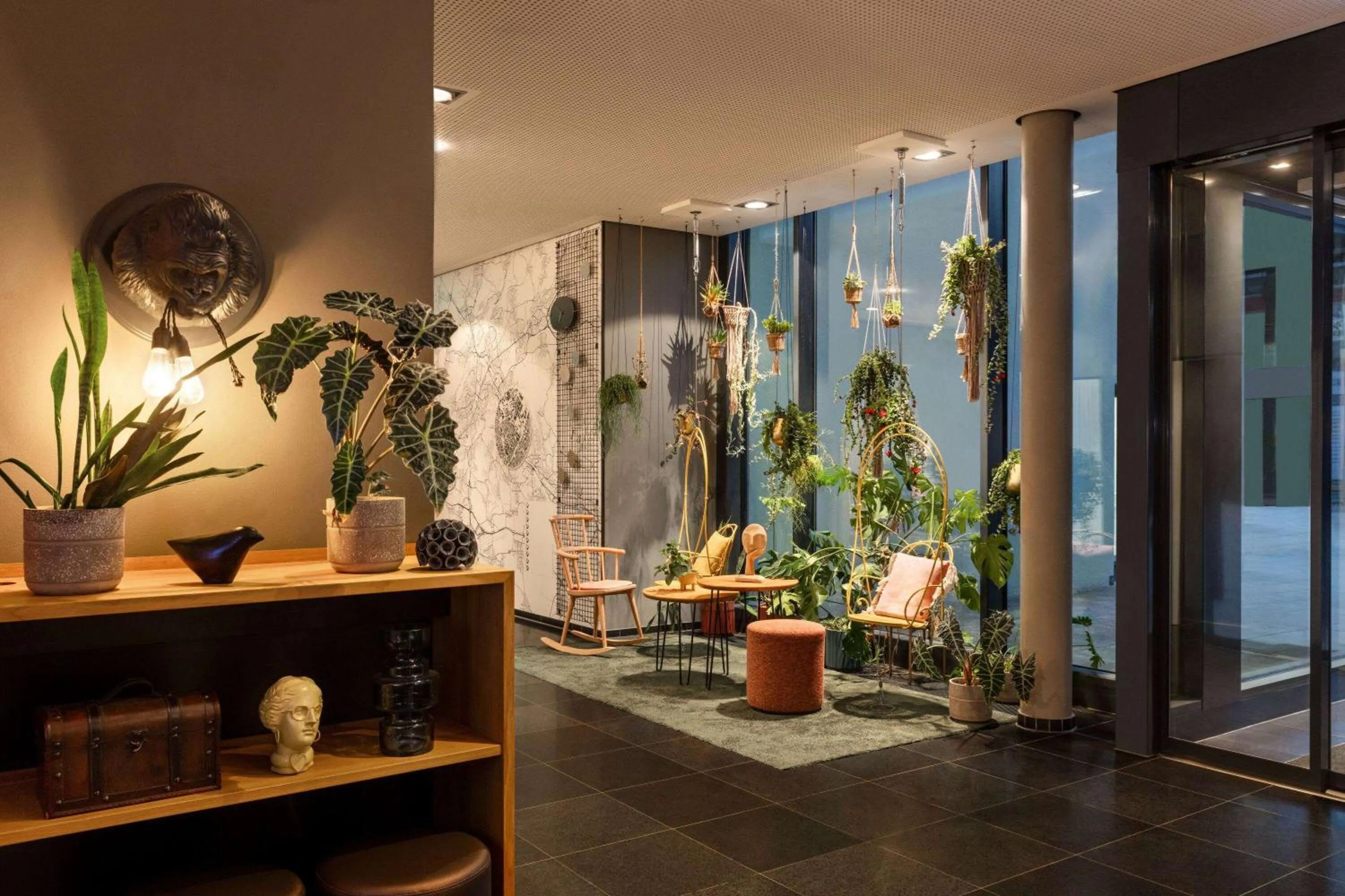 Lobby or reception in Vienna House Easy by Wyndham Stuttgart