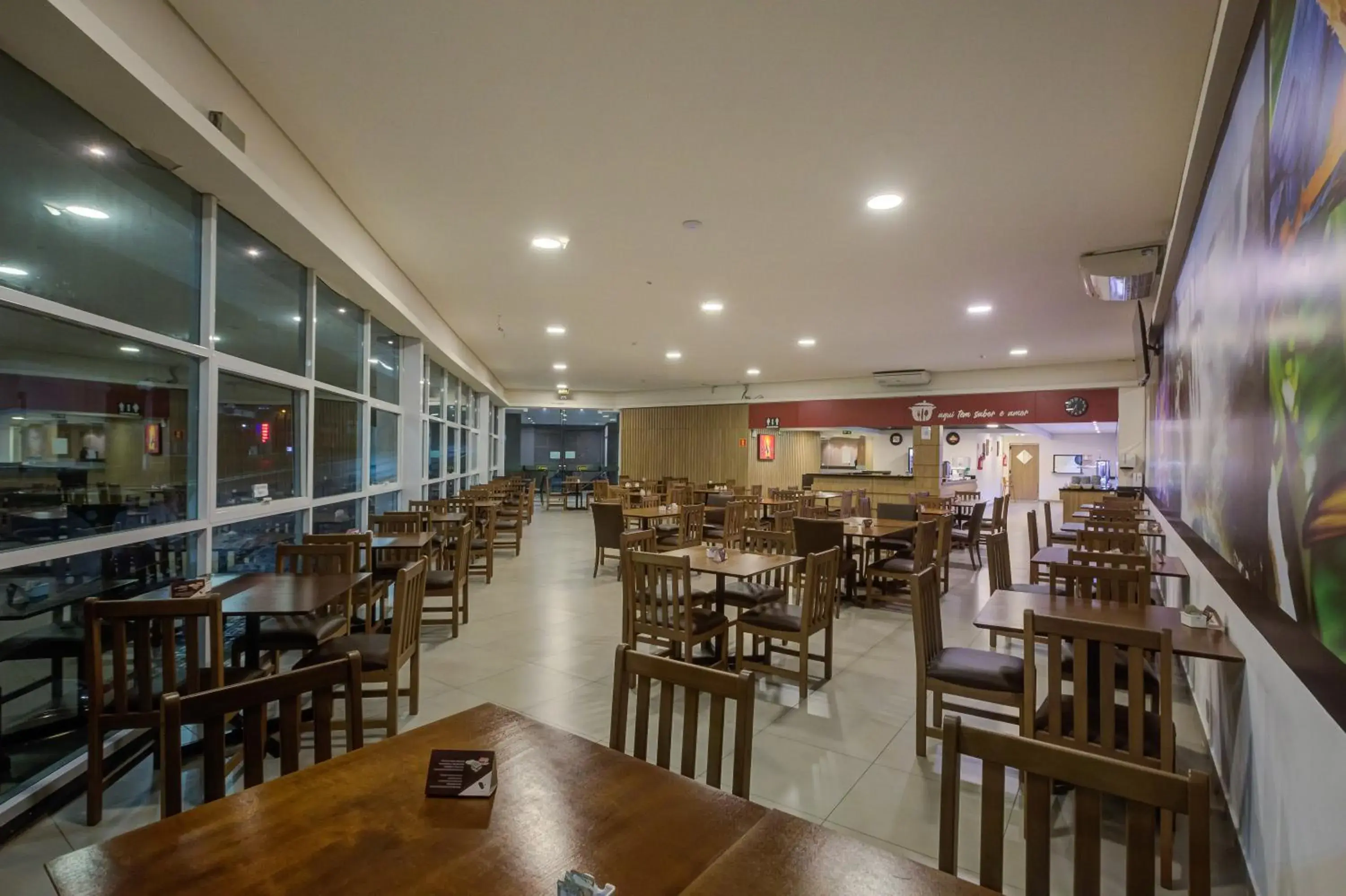 Restaurant/places to eat in Viale Iguassu Hotel Restaurant/places to eat in Viale Iguassu Hotel