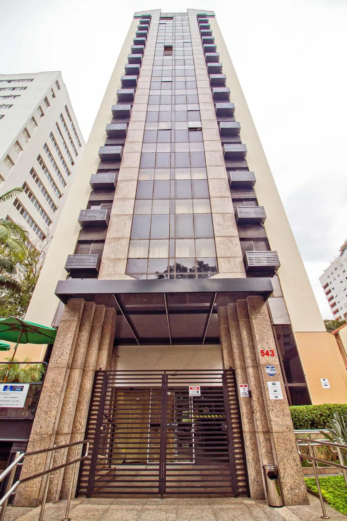 Property building in NewCiti Itaim by Charlie