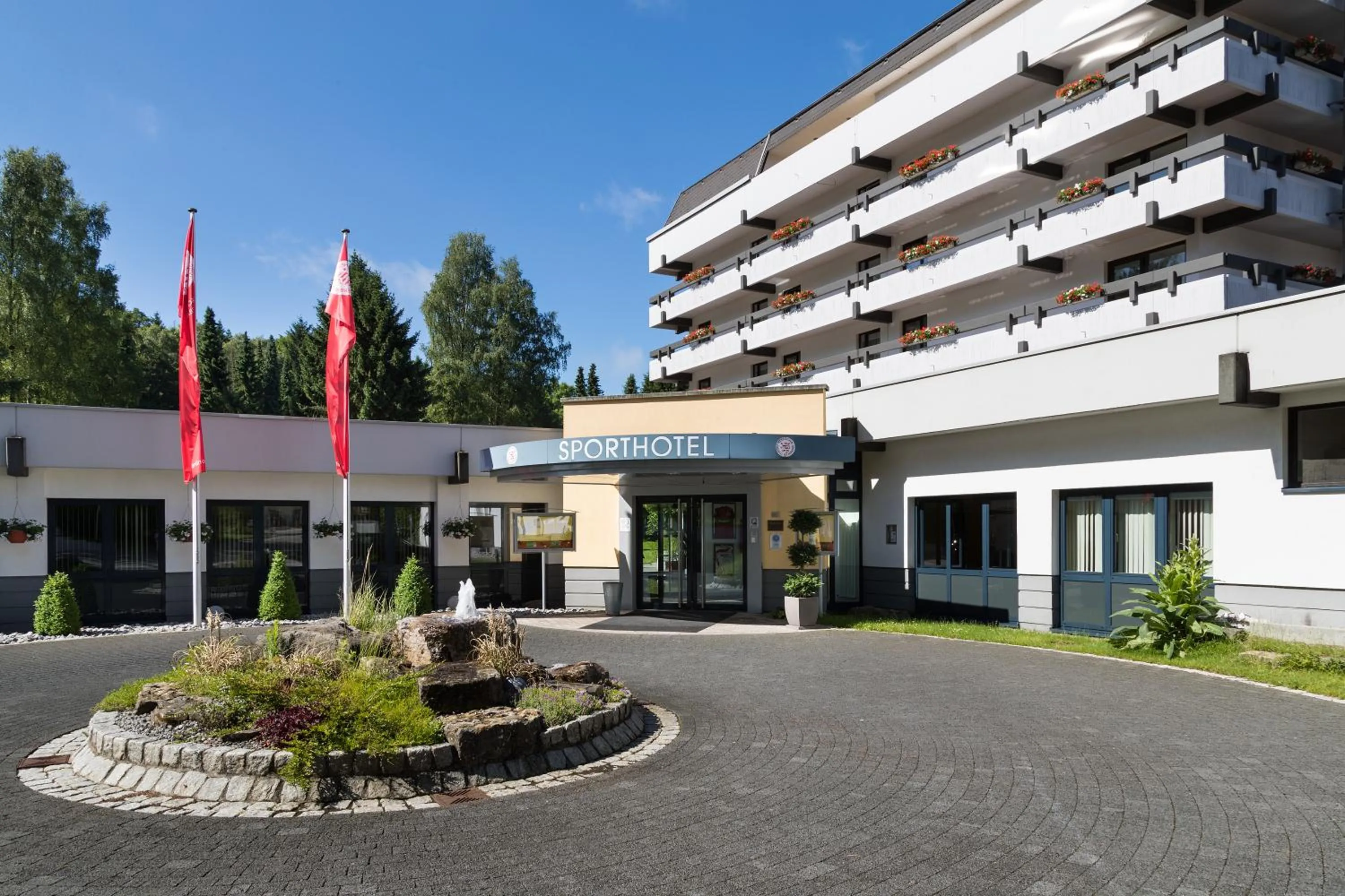 Facade/entrance in Sporthotel Grünberg