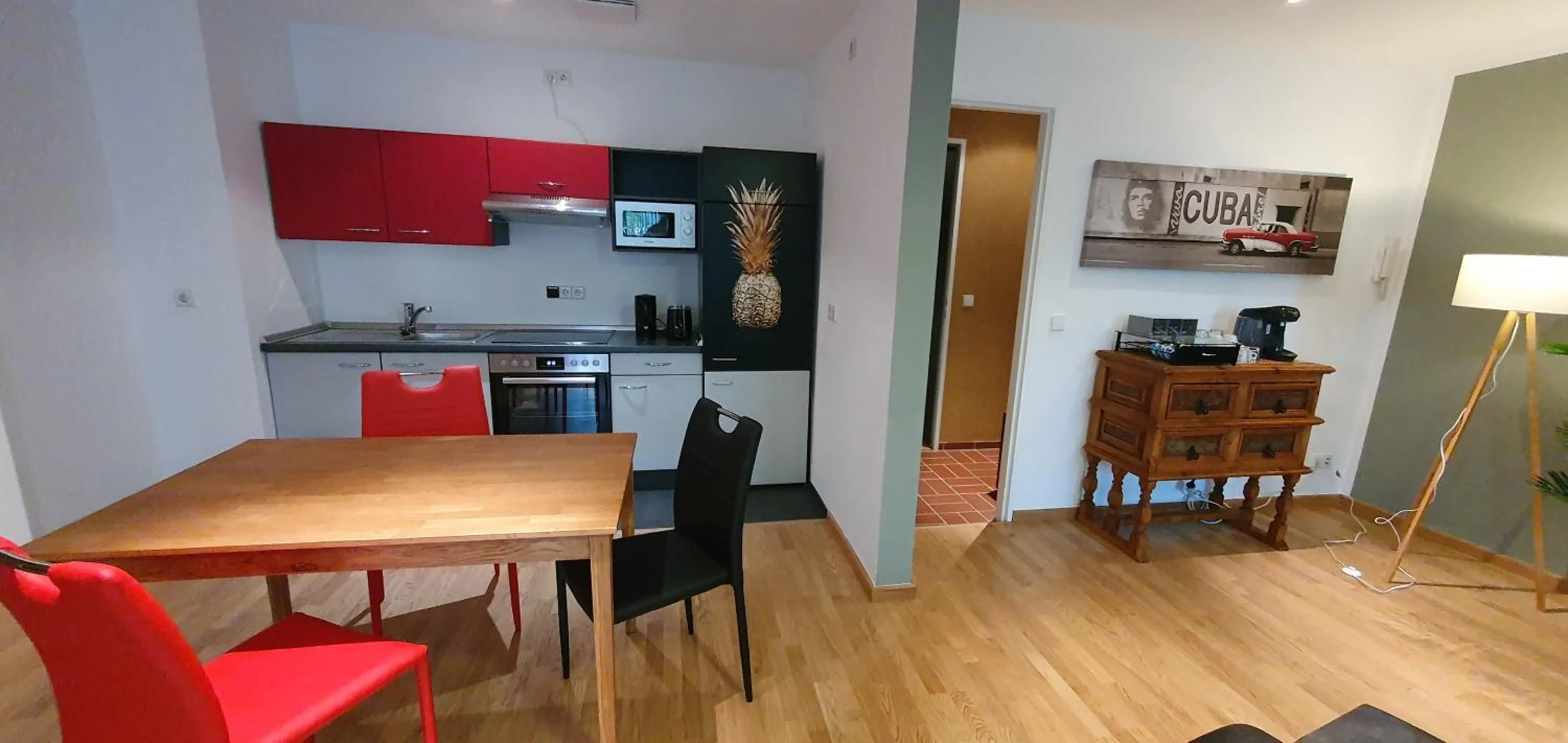 Kitchen or kitchenette in Solitaire Hotel