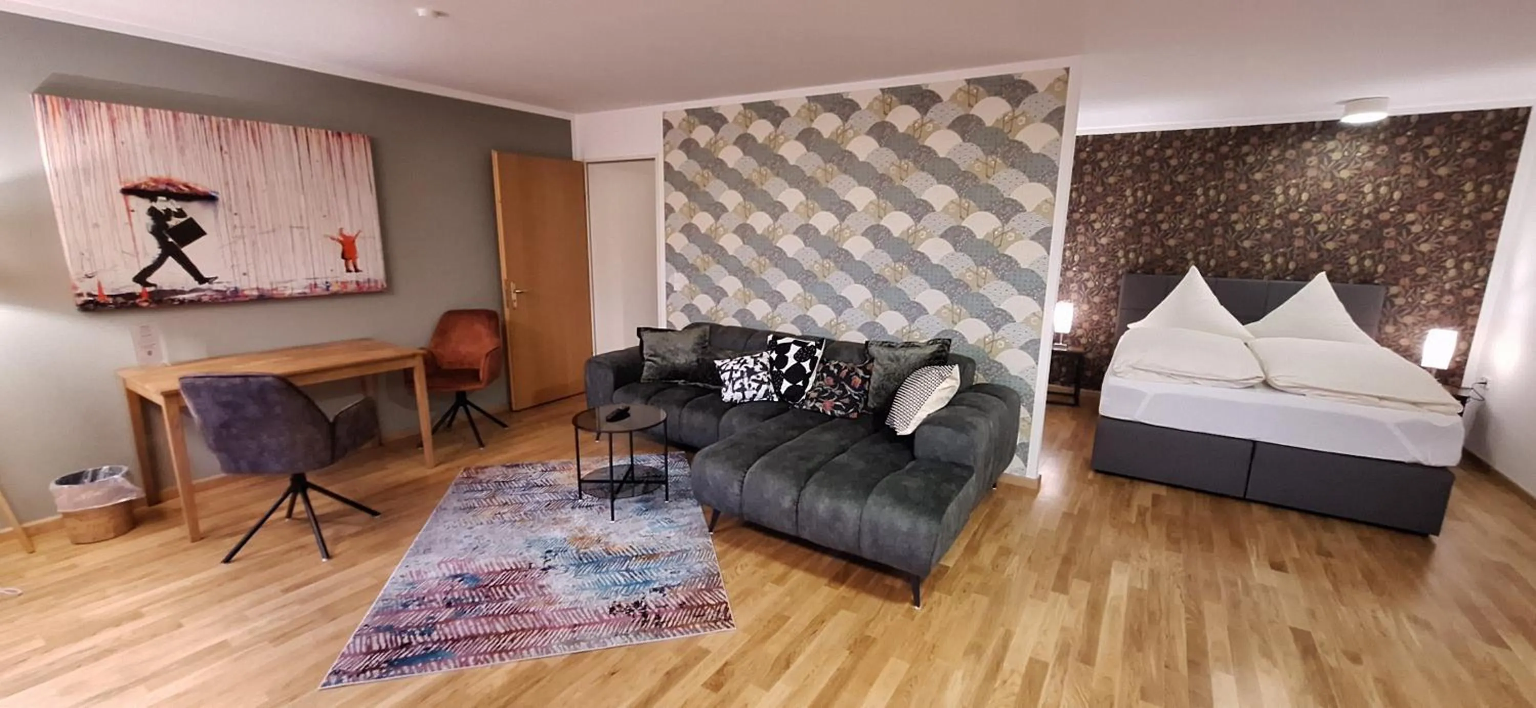 Photo of the whole room, Bed in Solitaire Hotel