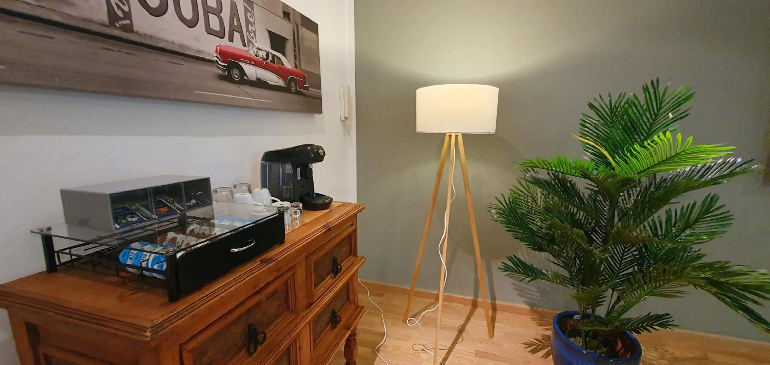 Coffee/tea facilities in Solitaire Hotel