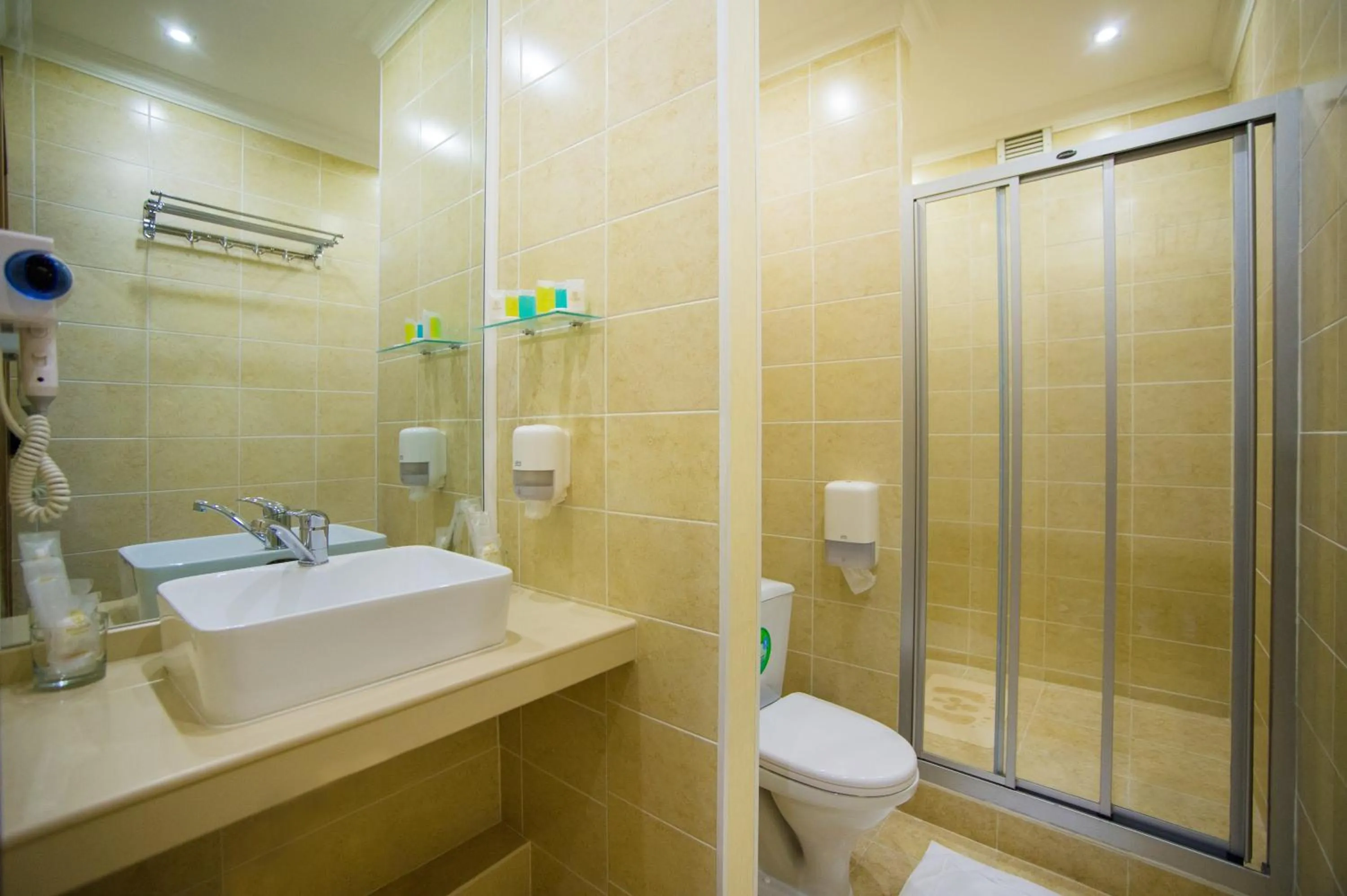 Shower in Mildom Hotel