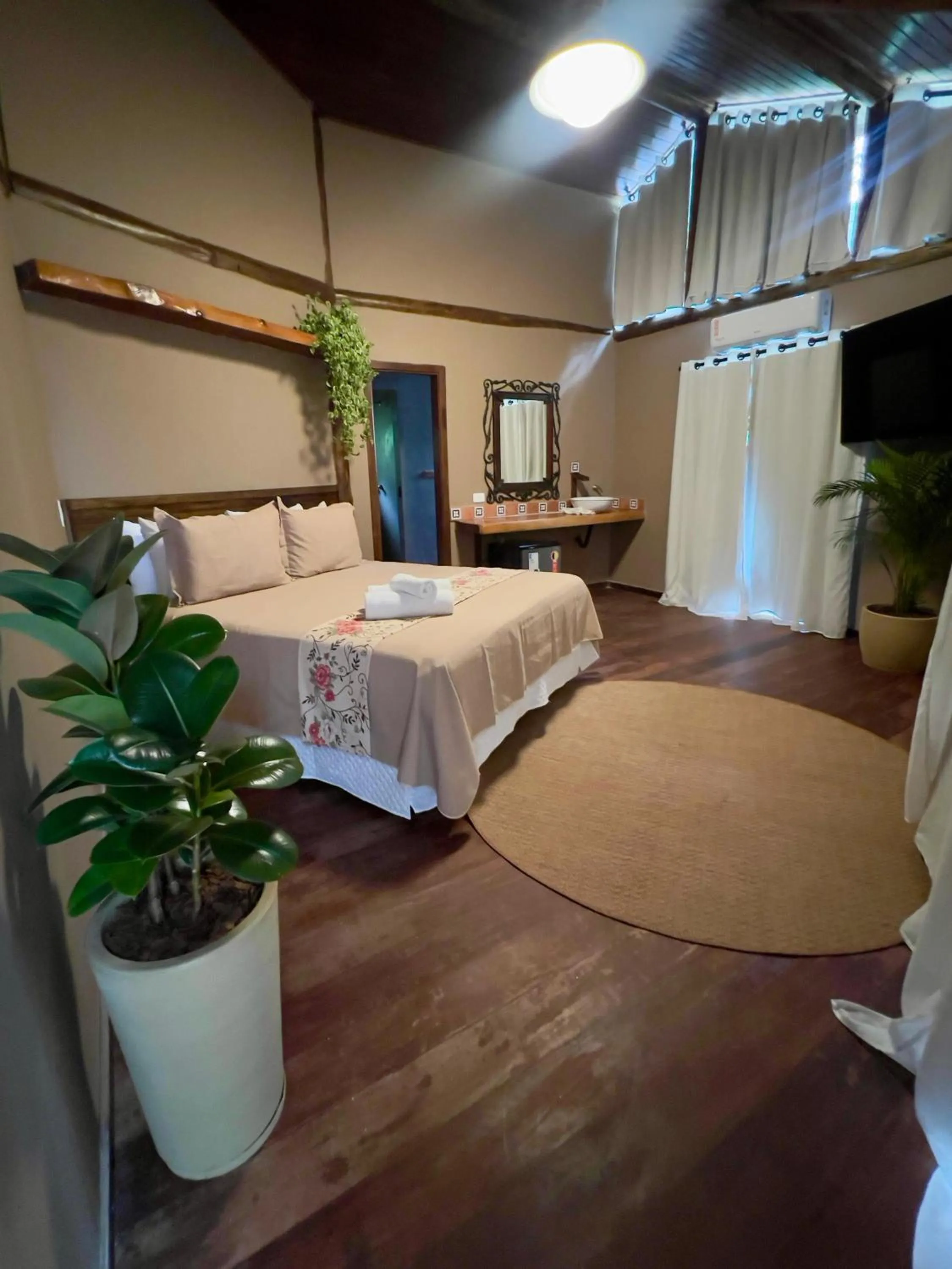 Bedroom, Bed in POUSADA APOEMA PETRÓPOLIS-Rj