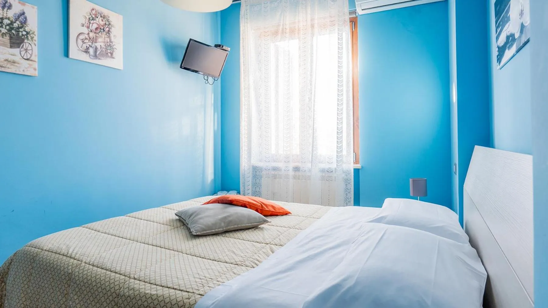 Bed in Bed and Breakfast Torre Polidori