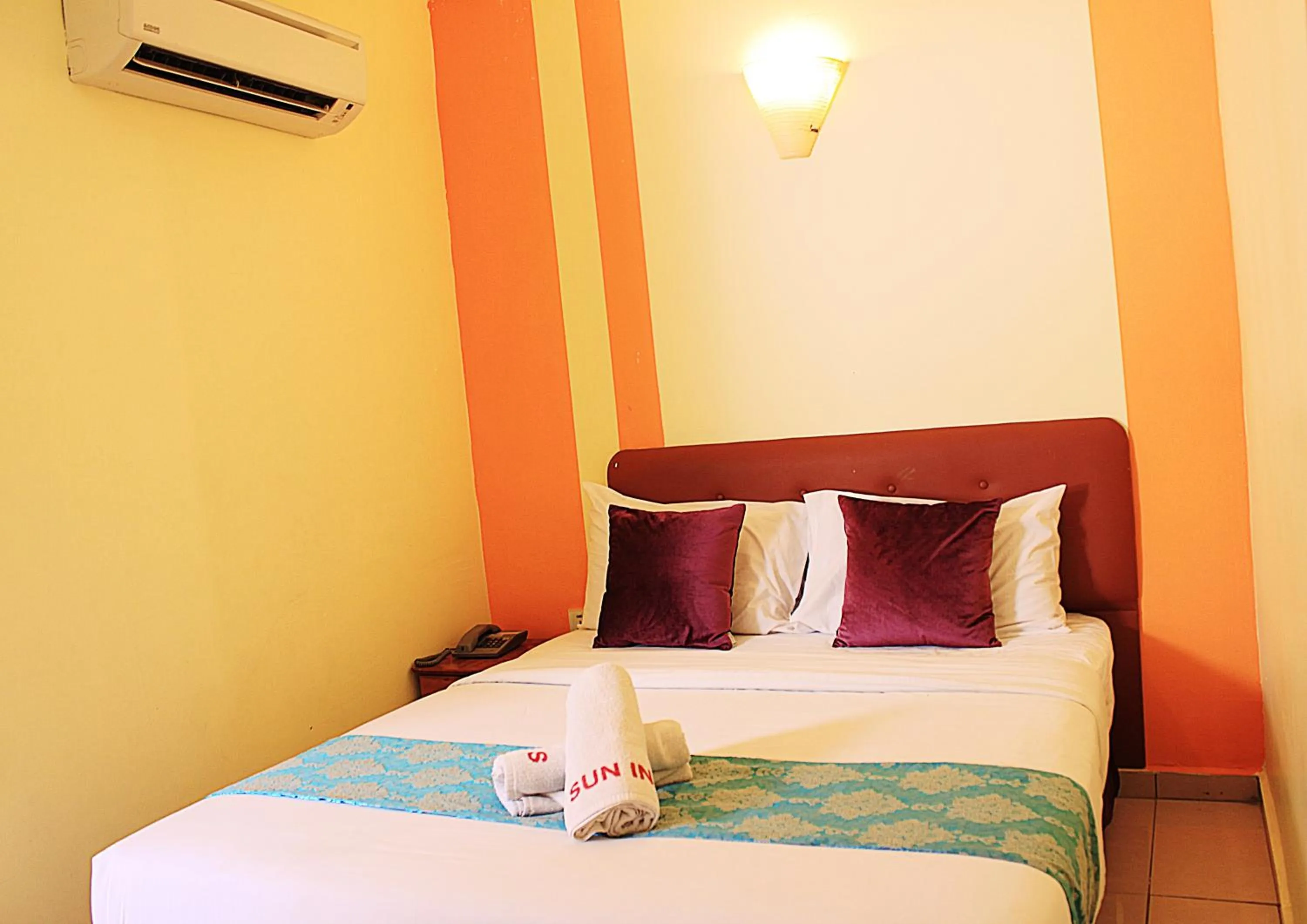 Bed in Sun Inns Hotel Ayer Keroh