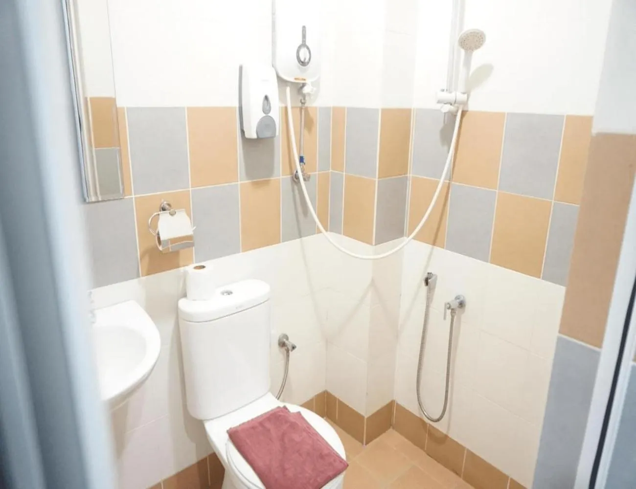 Toilet in Sun Inns Hotel Ayer Keroh