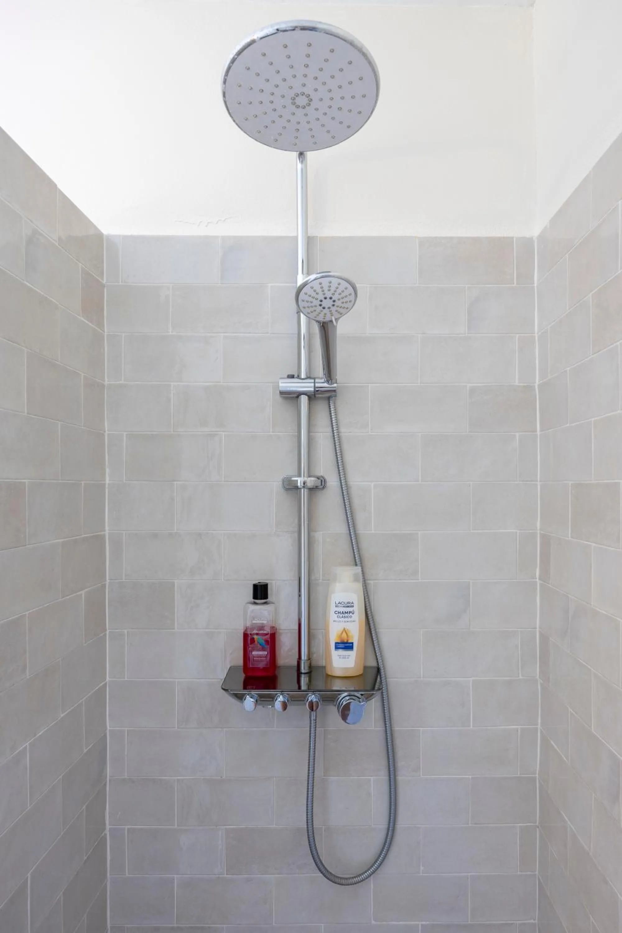 Shower in B&B Casa Vitalidad