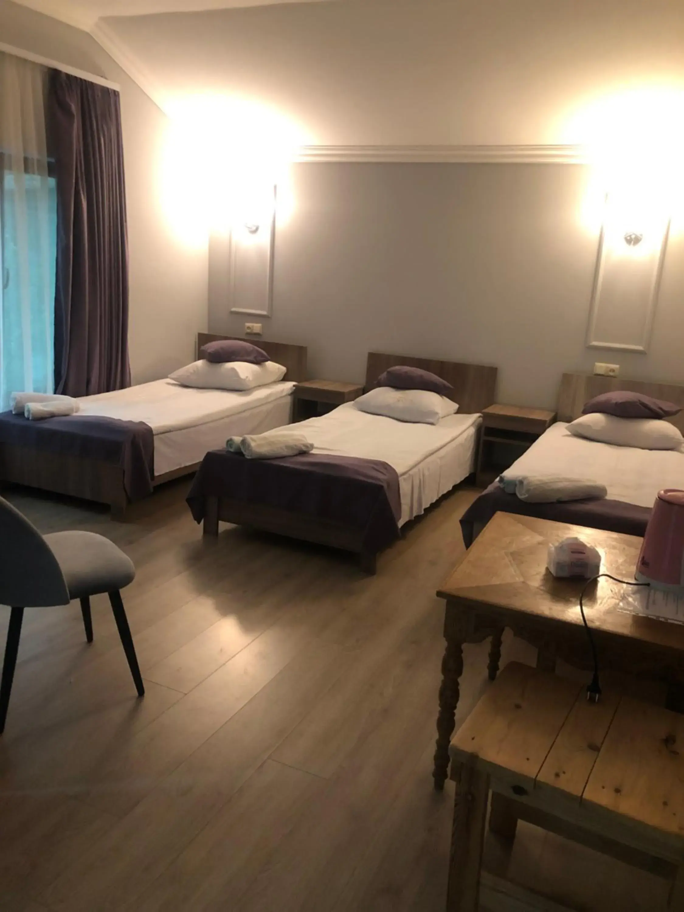 Triple Room with Balcony in Guest House Anahit Ijevan Triple Room with Balcony in Guest House Anahit Ijevan