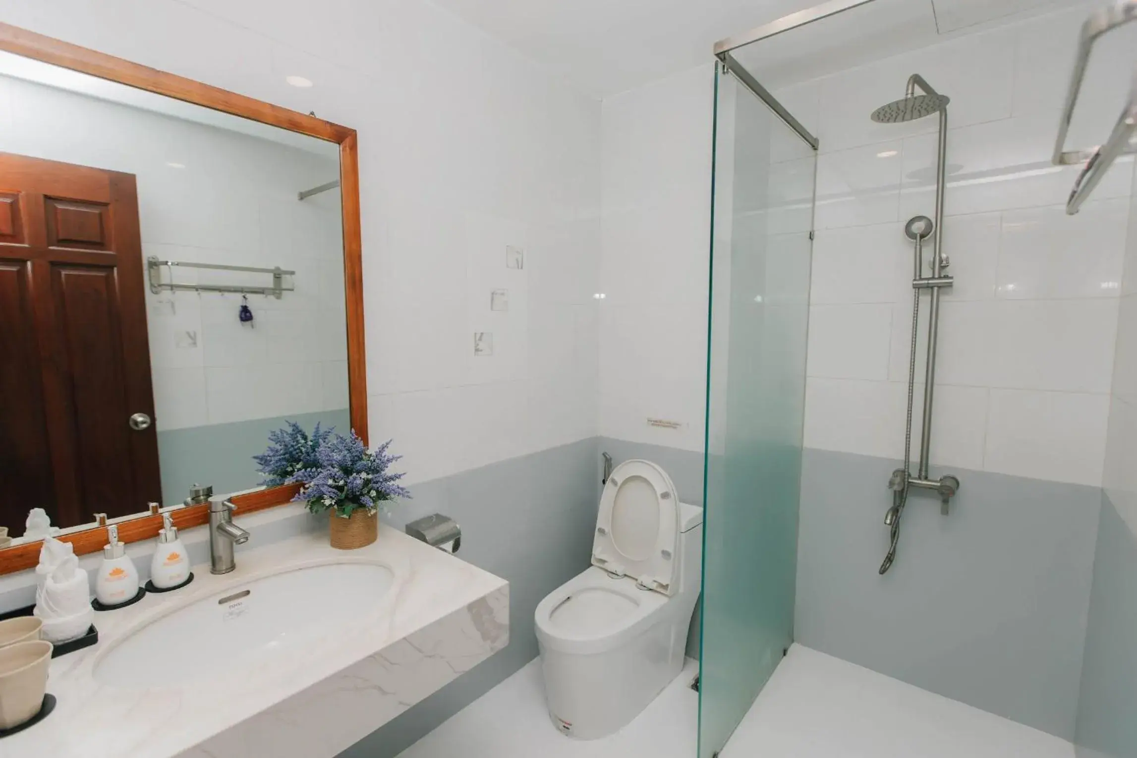 Quadruple Room with Sea View in Mira Sun Hotel Quy Nhơn Quadruple Room with Sea View in Mira Sun Hotel Quy Nhơn
