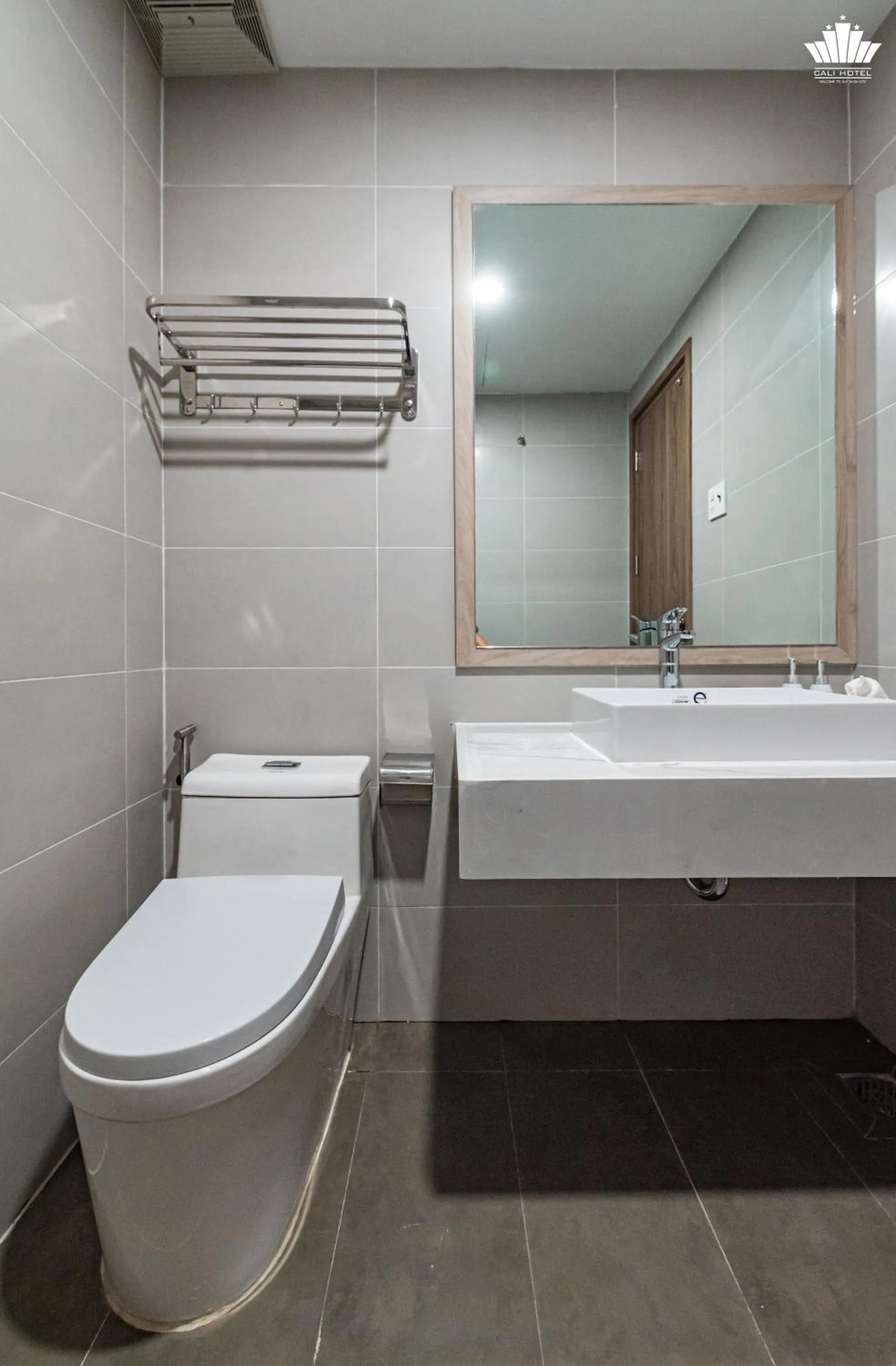 Shower in Cali Hotel Quy Nhơn