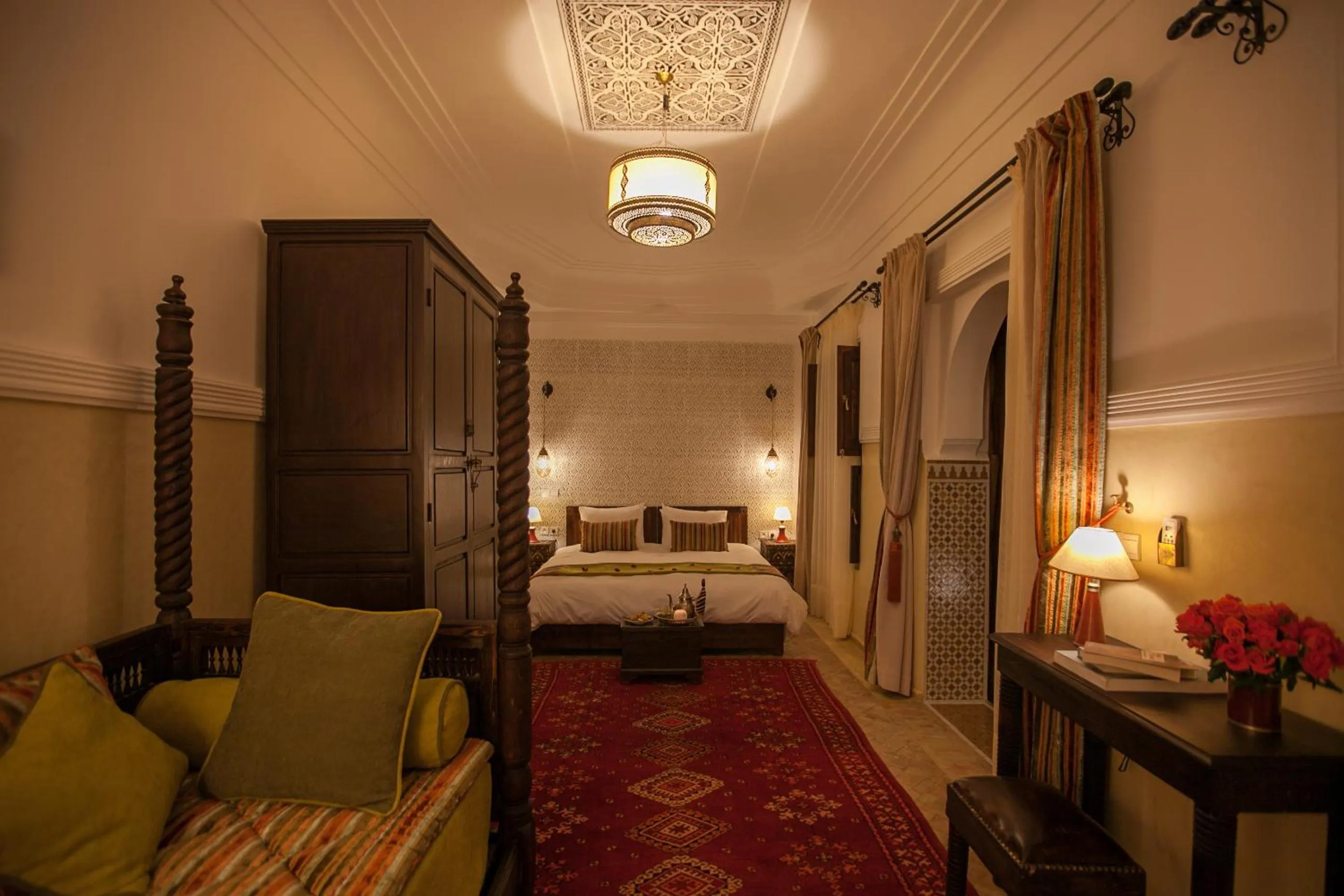 Photo of the whole room, Bed in Riad le Clos des Arts