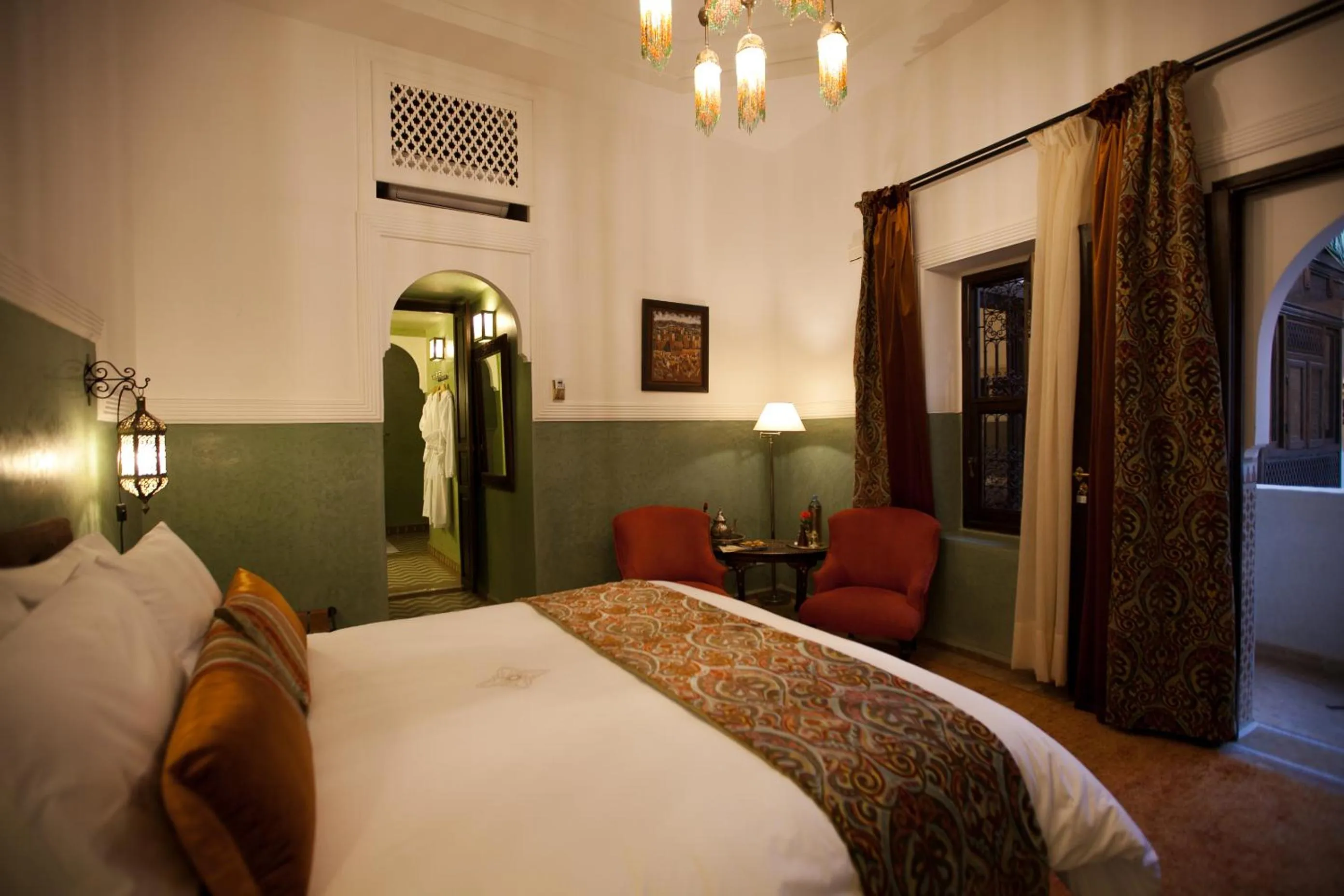 Photo of the whole room, Bed in Riad le Clos des Arts