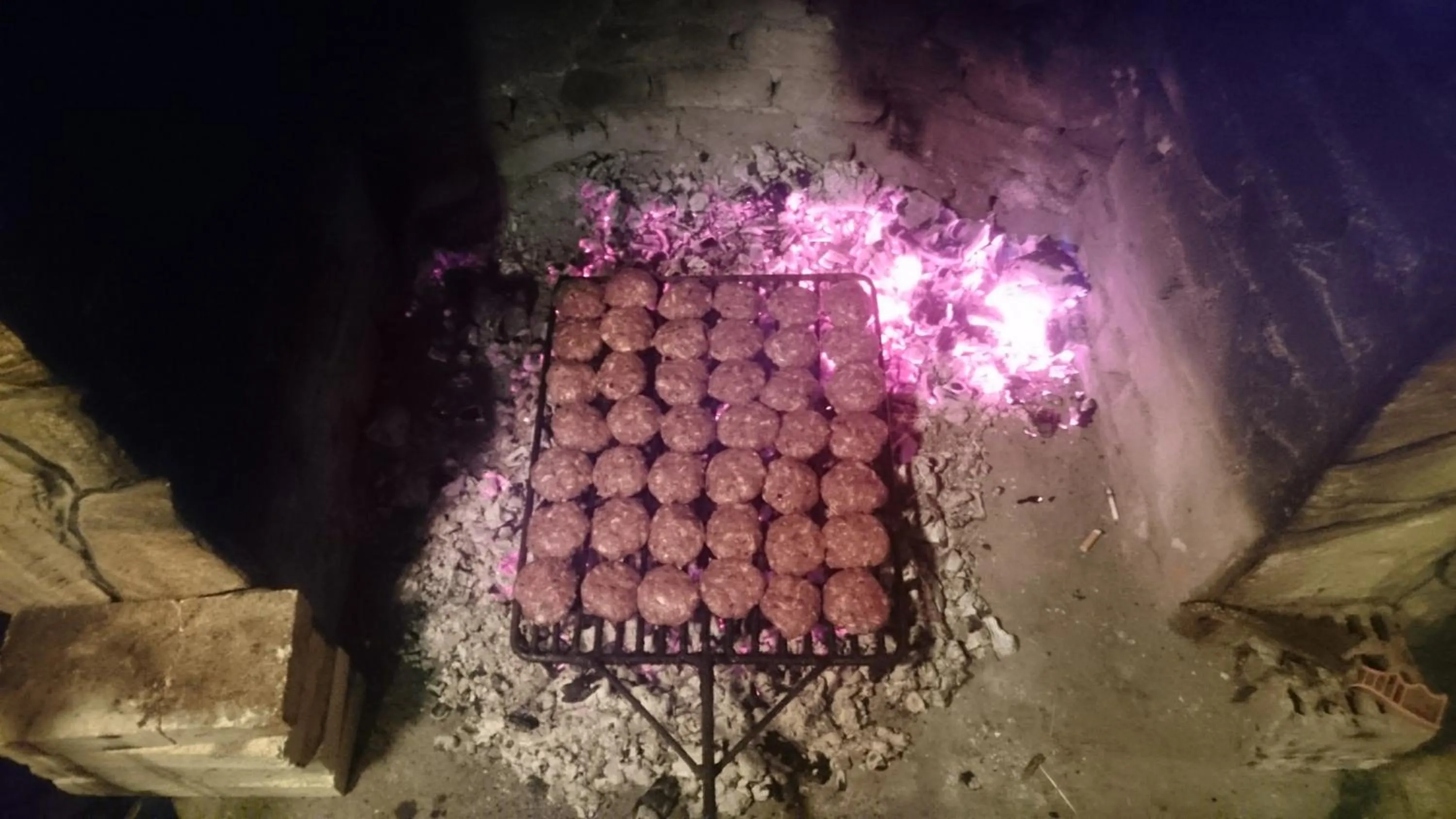 BBQ facilities in Hotel Rai