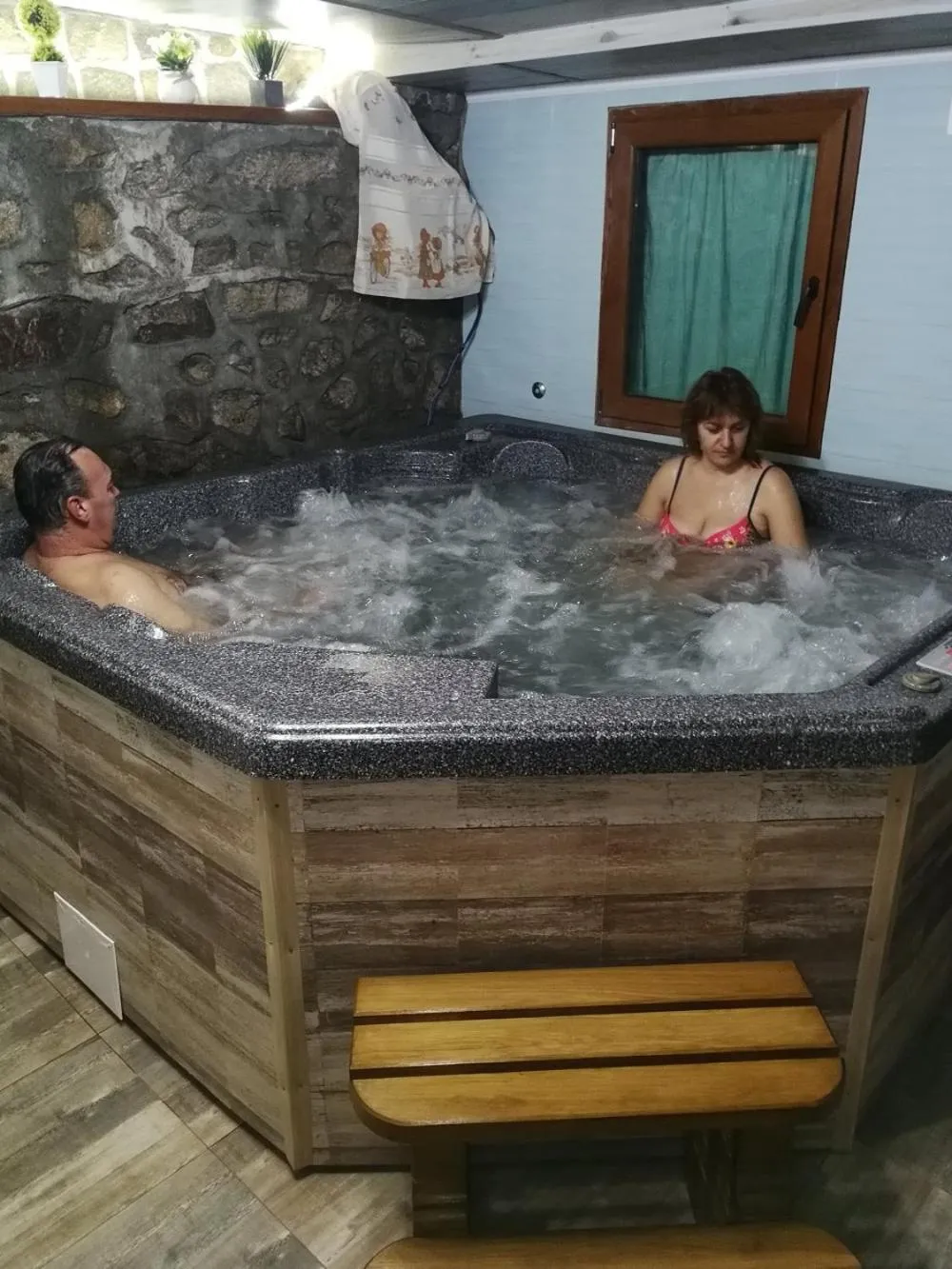 Hot Tub in Hotel Rai