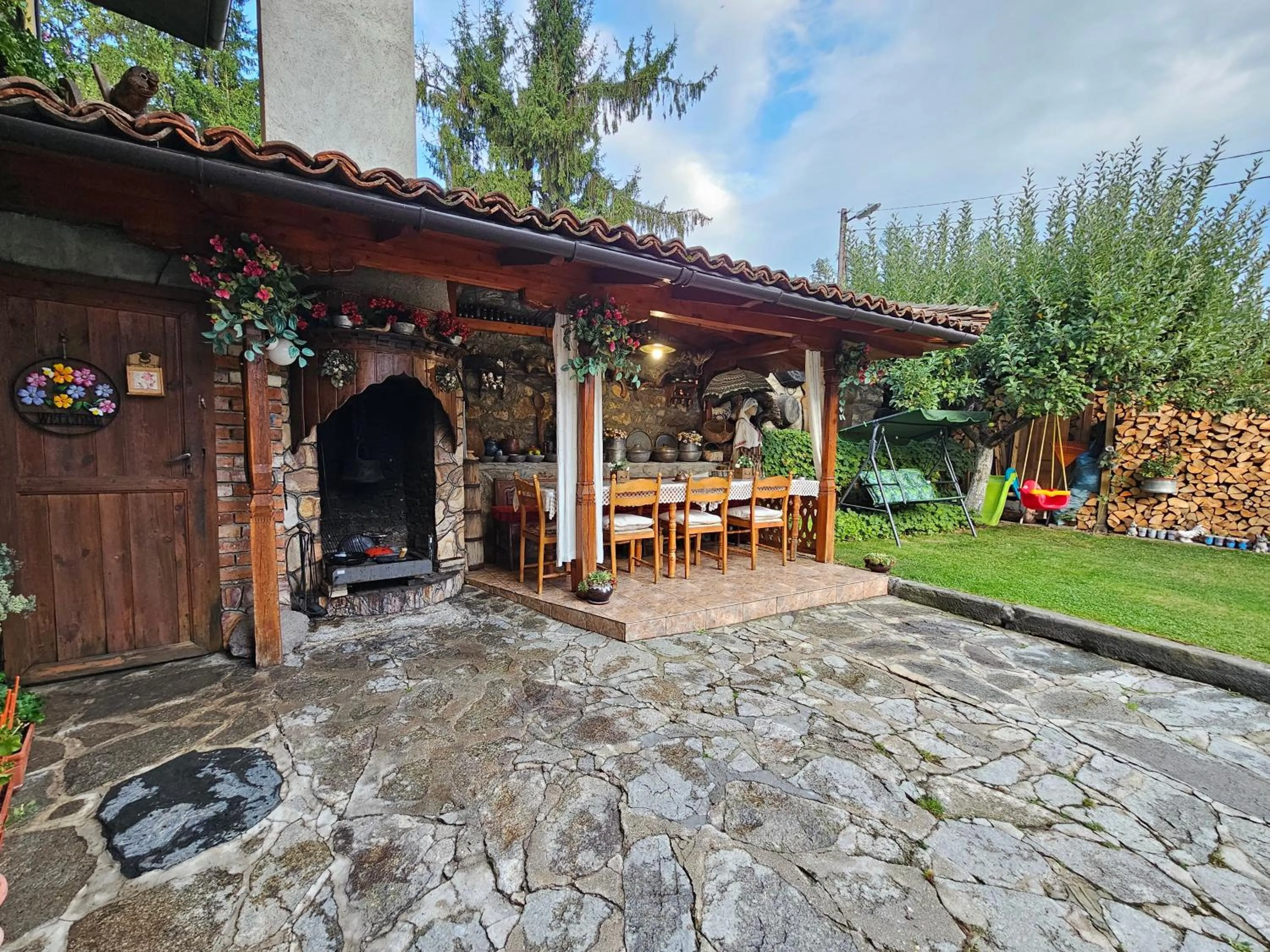 Patio in Hotel Rai