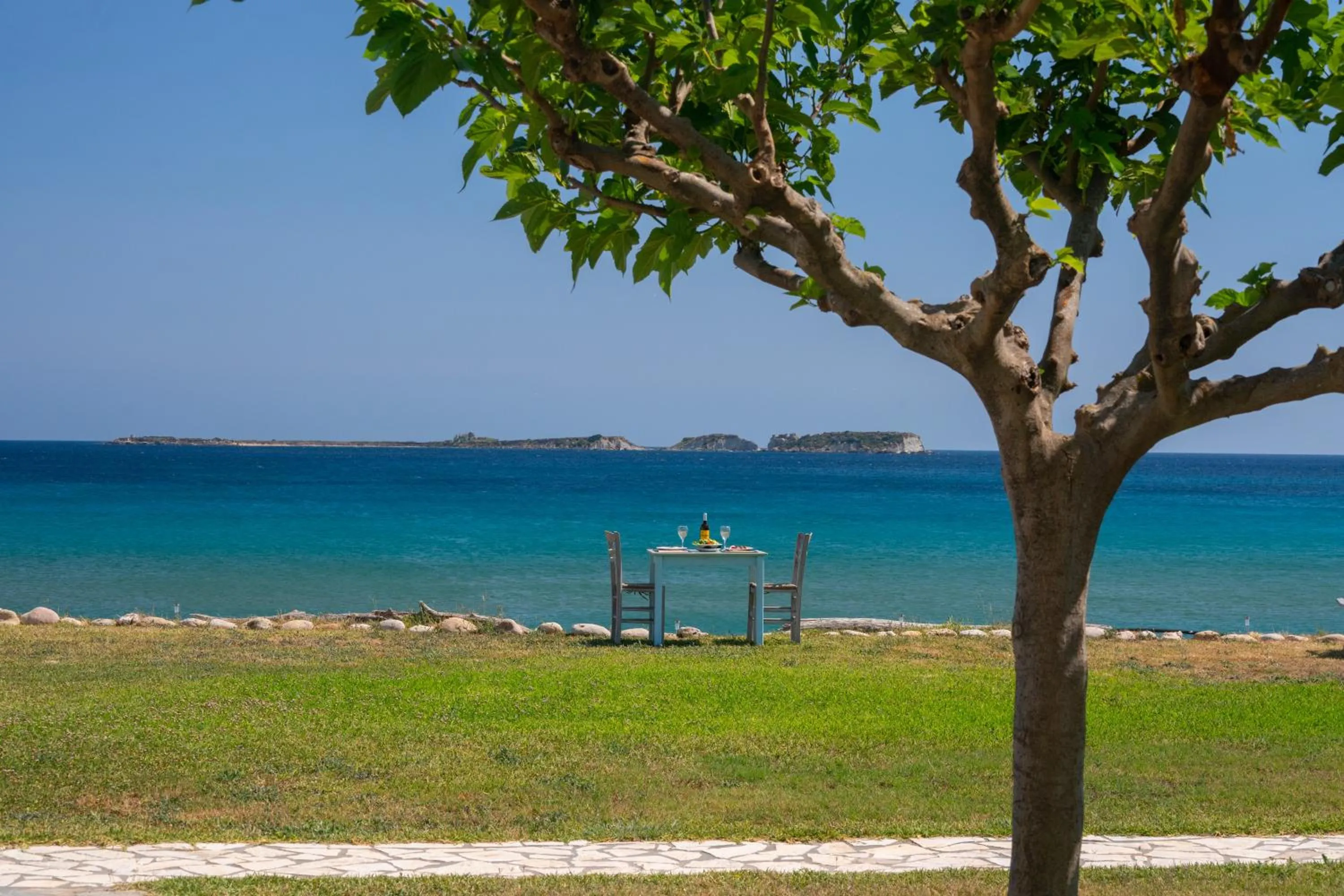 Sea view in Chloe Apartments