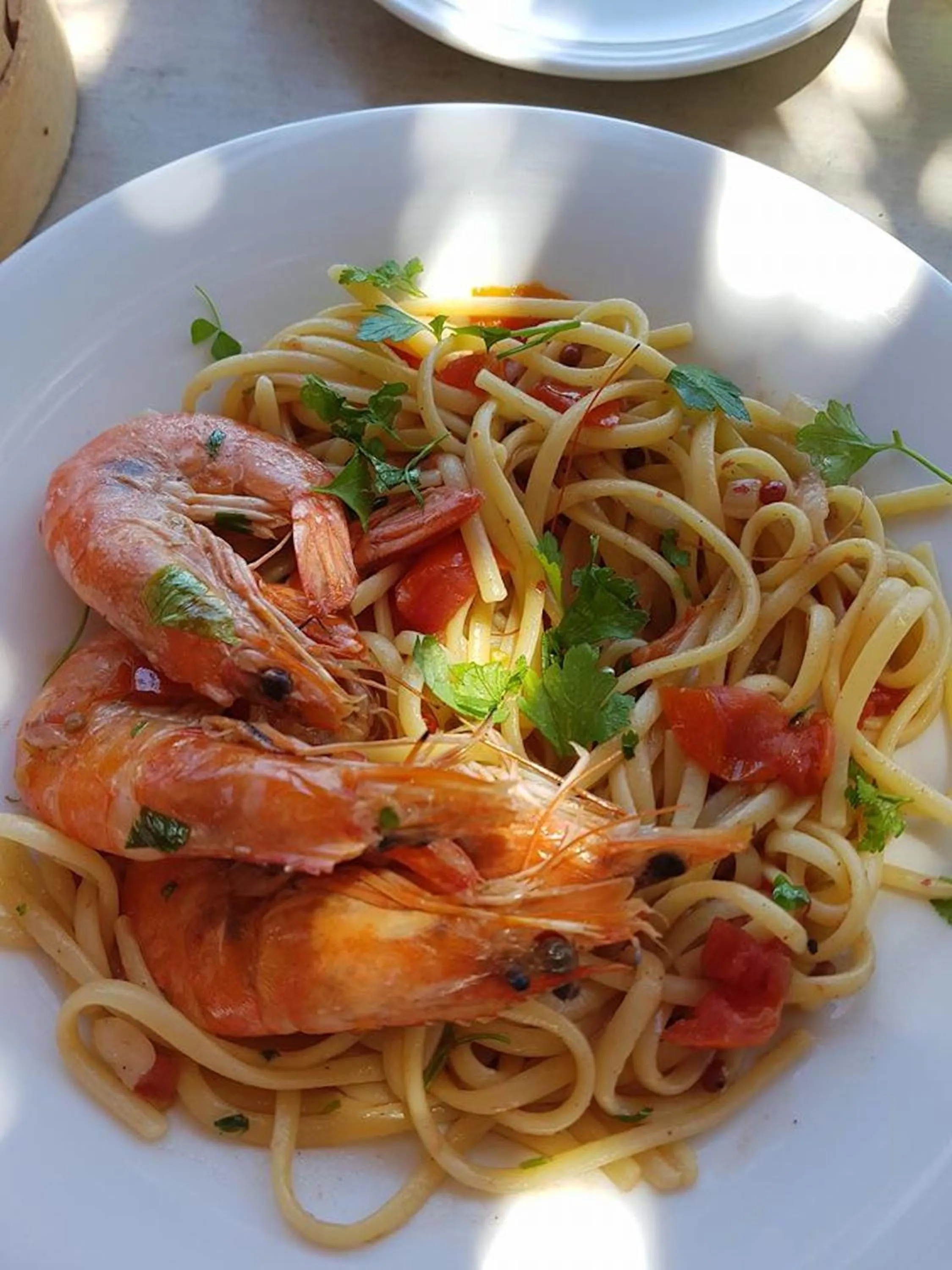 Restaurant/places to eat in Chloe Apartments