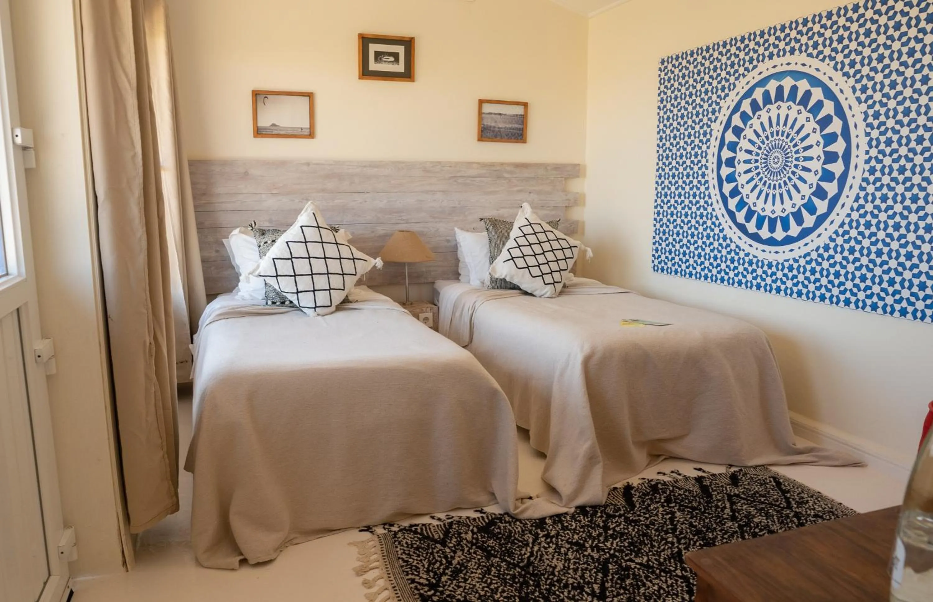 Bed in Dakhla Attitude