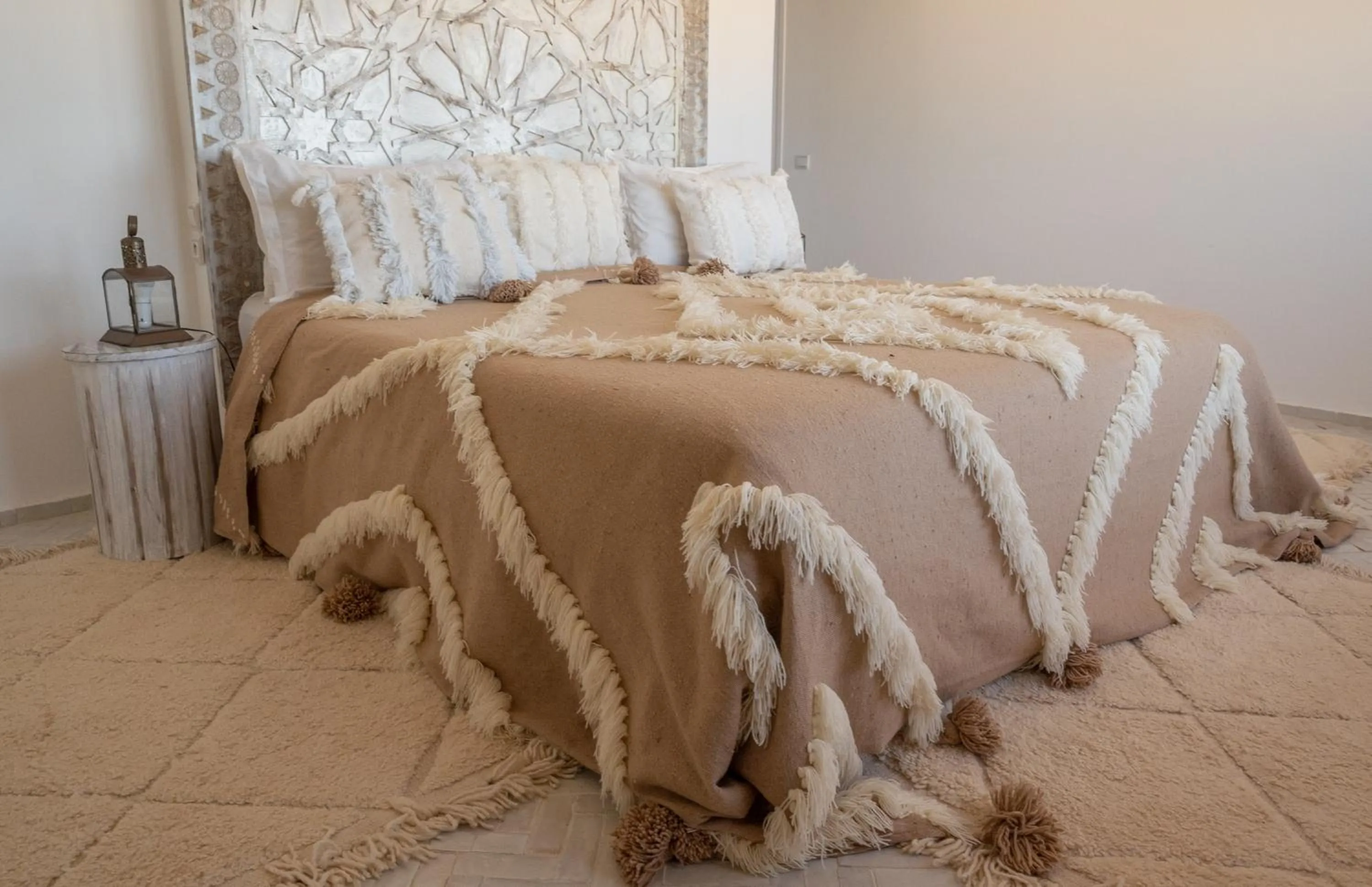 Bed in Dakhla Attitude