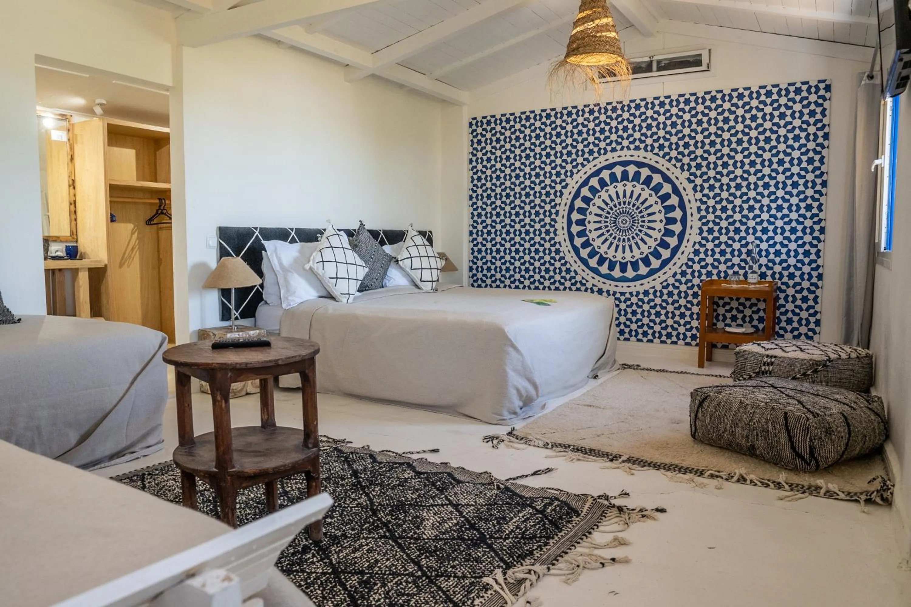 Bed in Dakhla Attitude