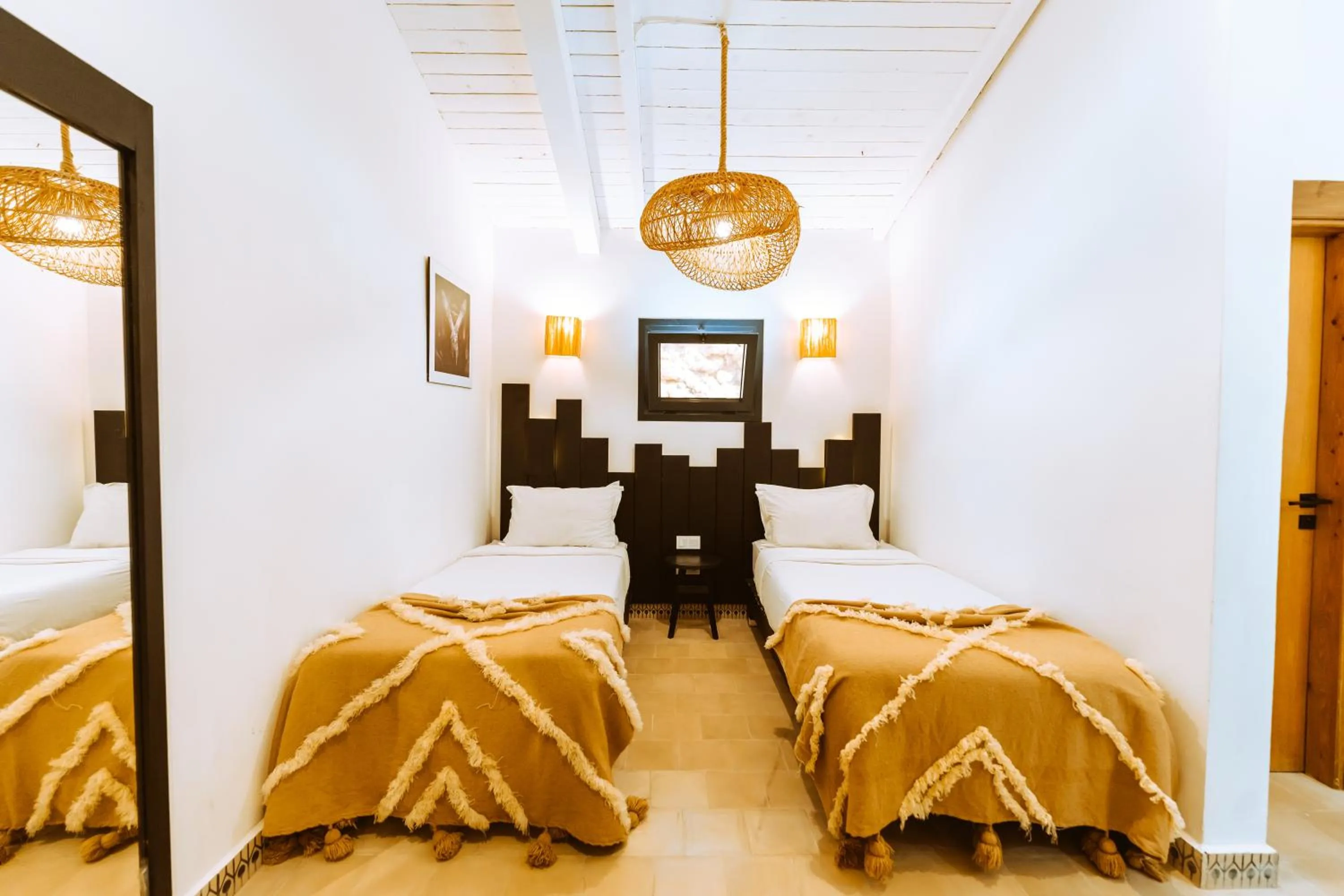 Bed in Dakhla Attitude