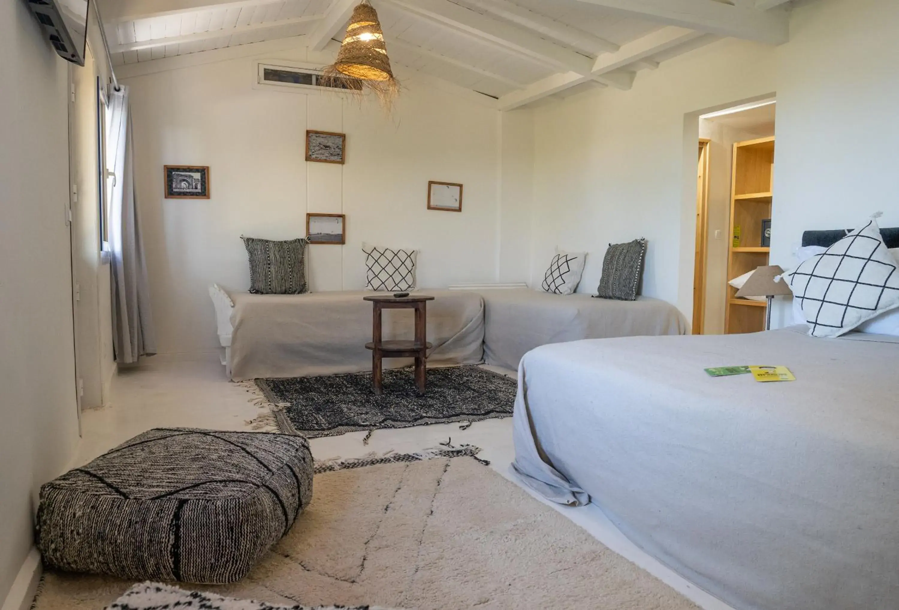 Photo of the whole room, Bed in Dakhla Attitude Photo of the whole room, Bed in Dakhla Attitude