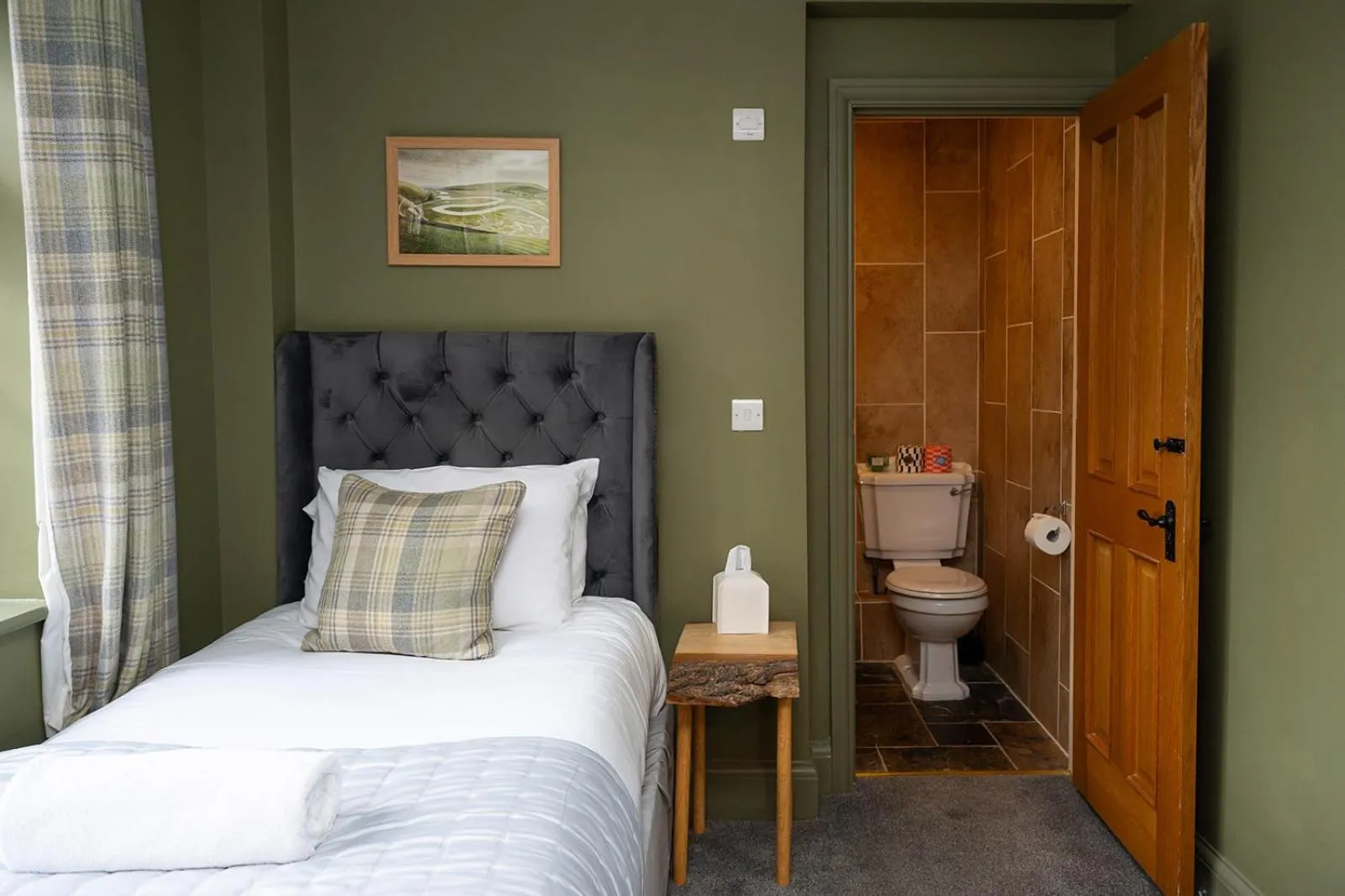 Bedroom, Bed in Tottington Manor Hotel