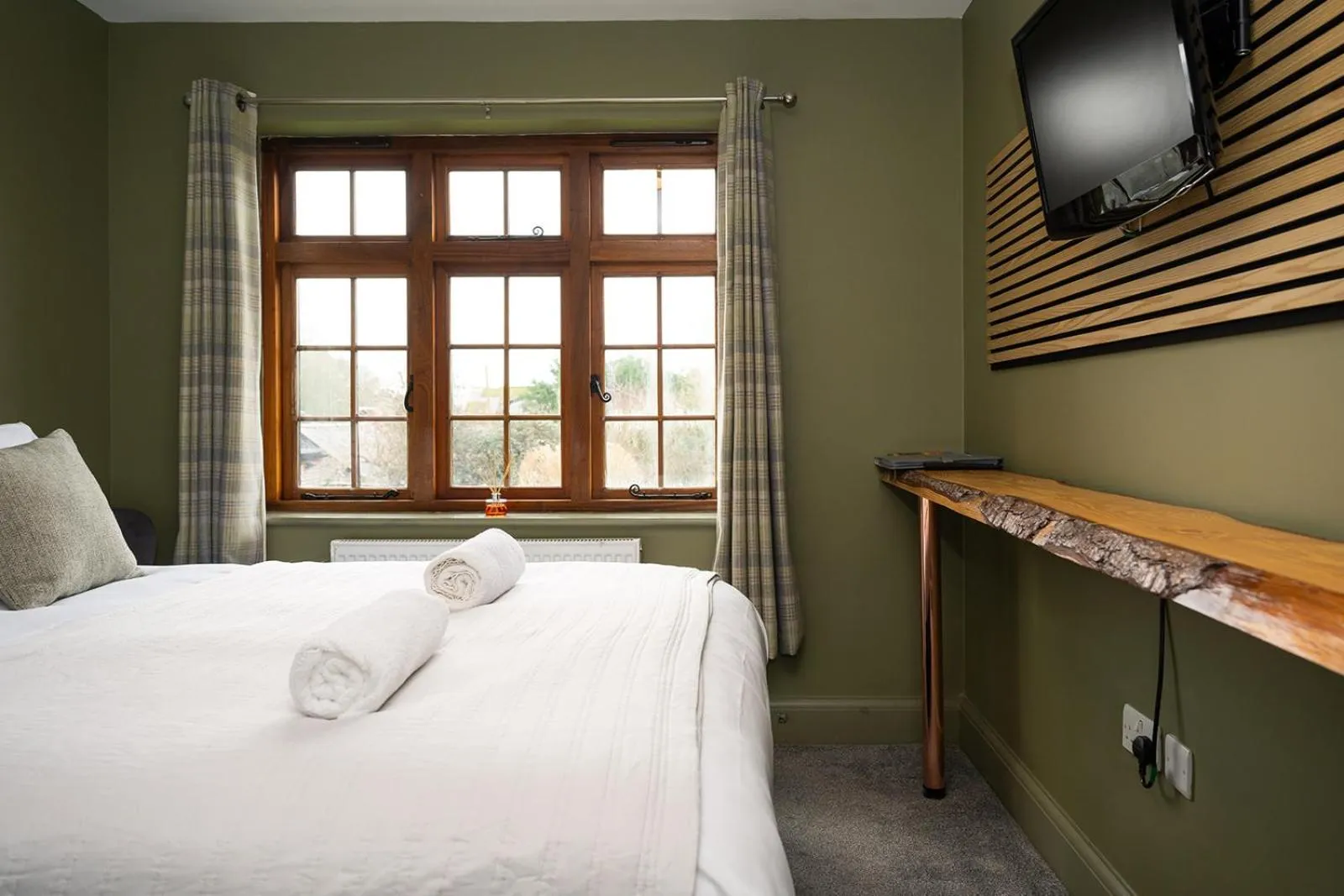 Bedroom, Bed in Tottington Manor Hotel