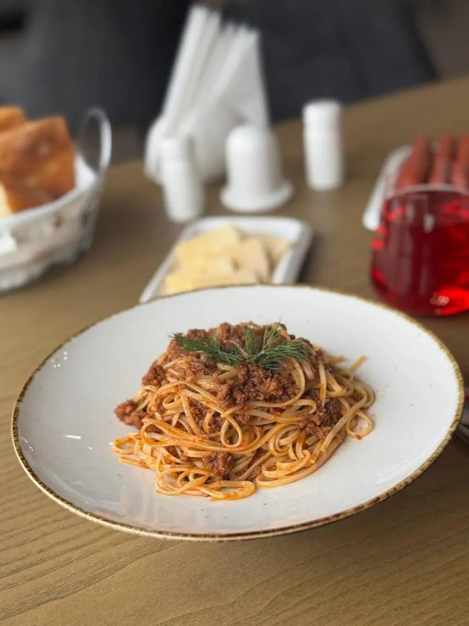 Restaurant/places to eat in Casanova Inn - Boutique Hotel