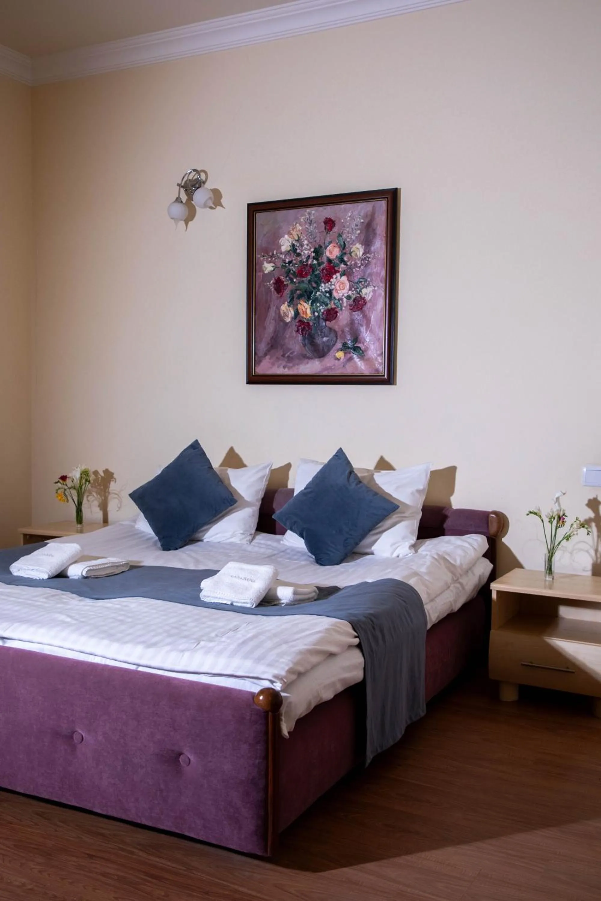 Bed in Casanova Inn - Boutique Hotel