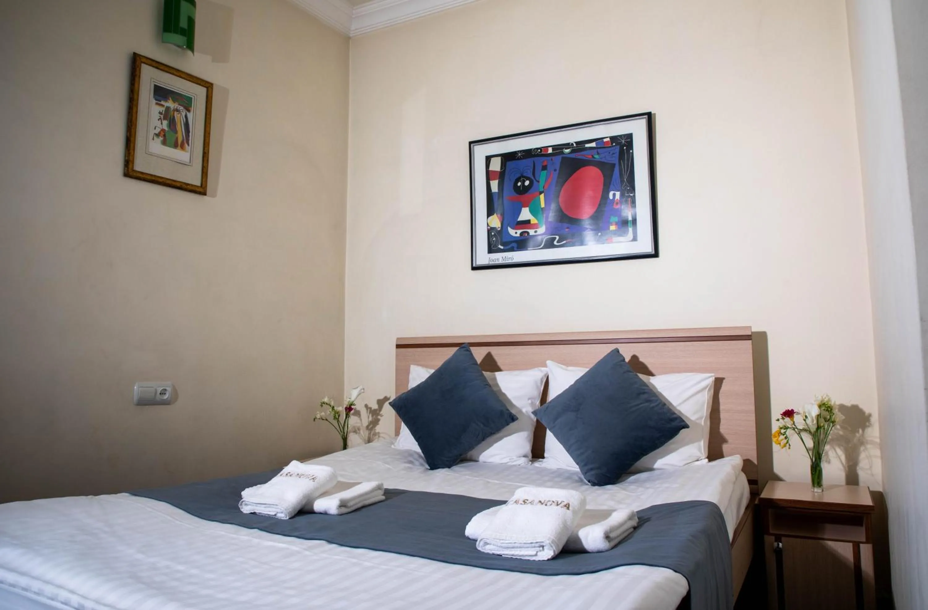 Bed in Casanova Inn - Boutique Hotel