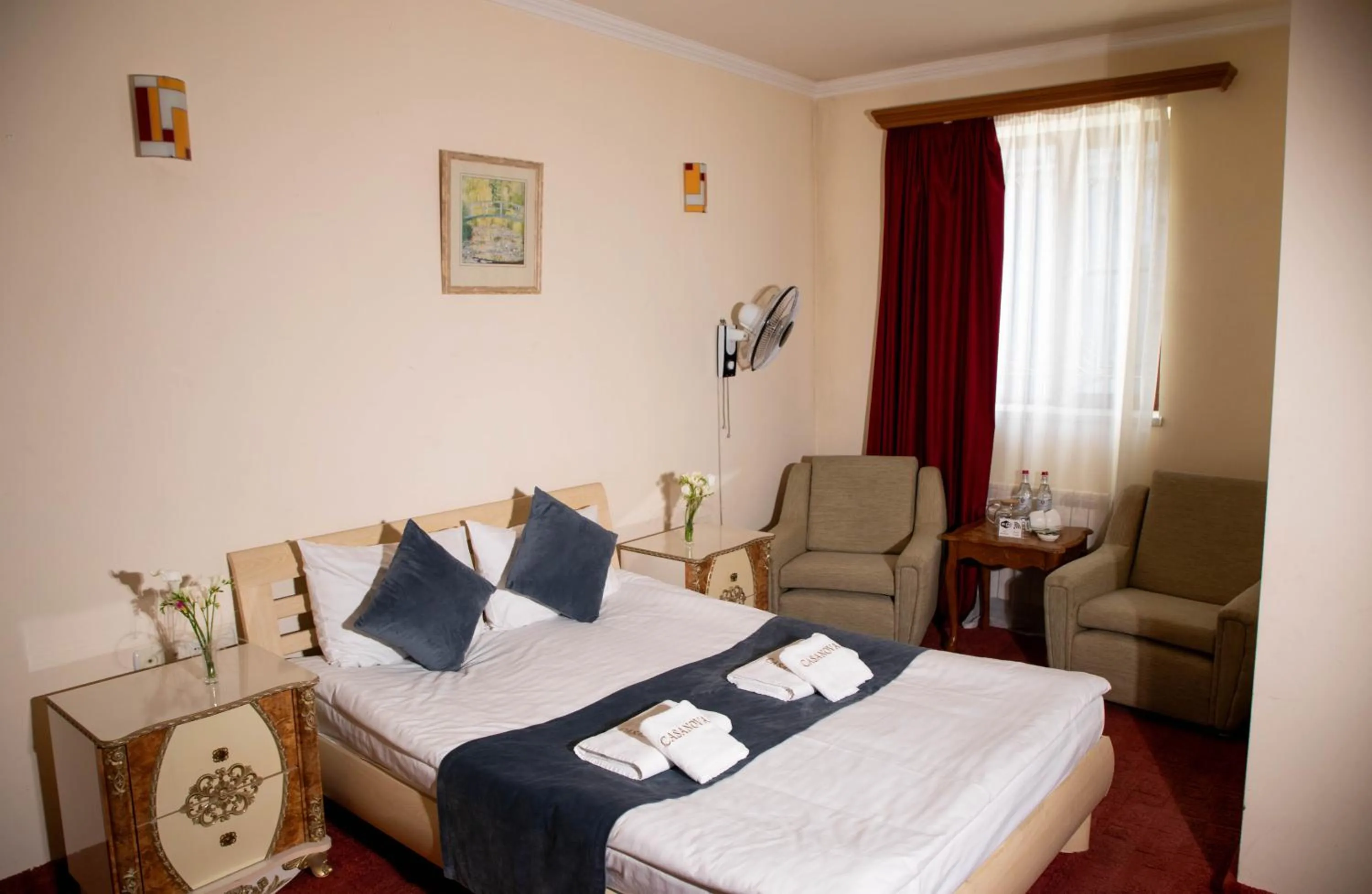 Bed in Casanova Inn - Boutique Hotel