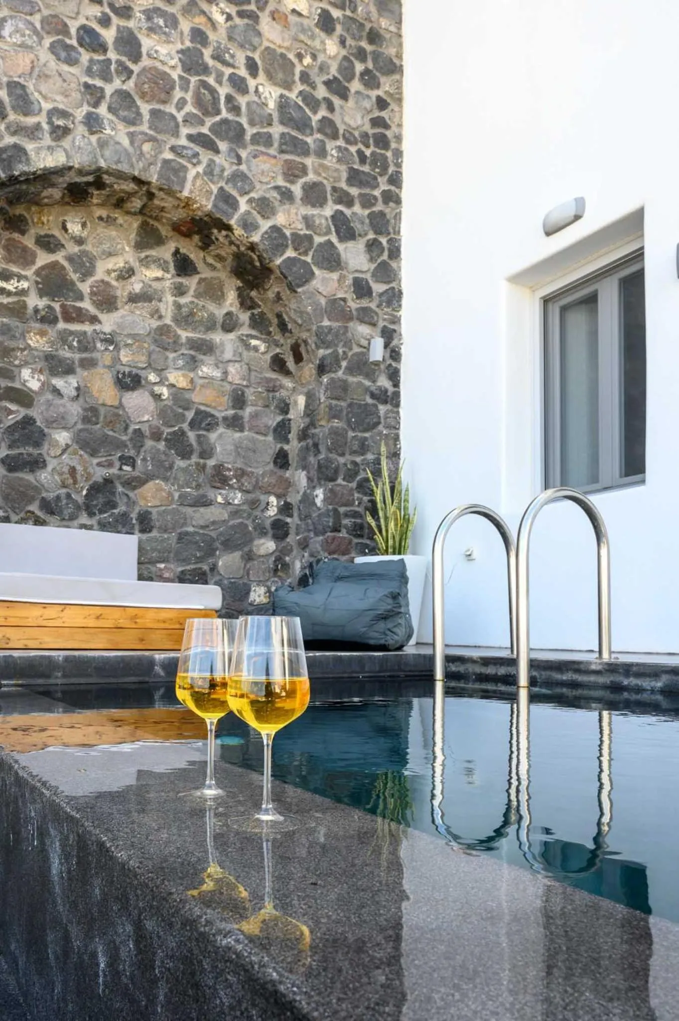 Swimming pool in Deep Earth Villas