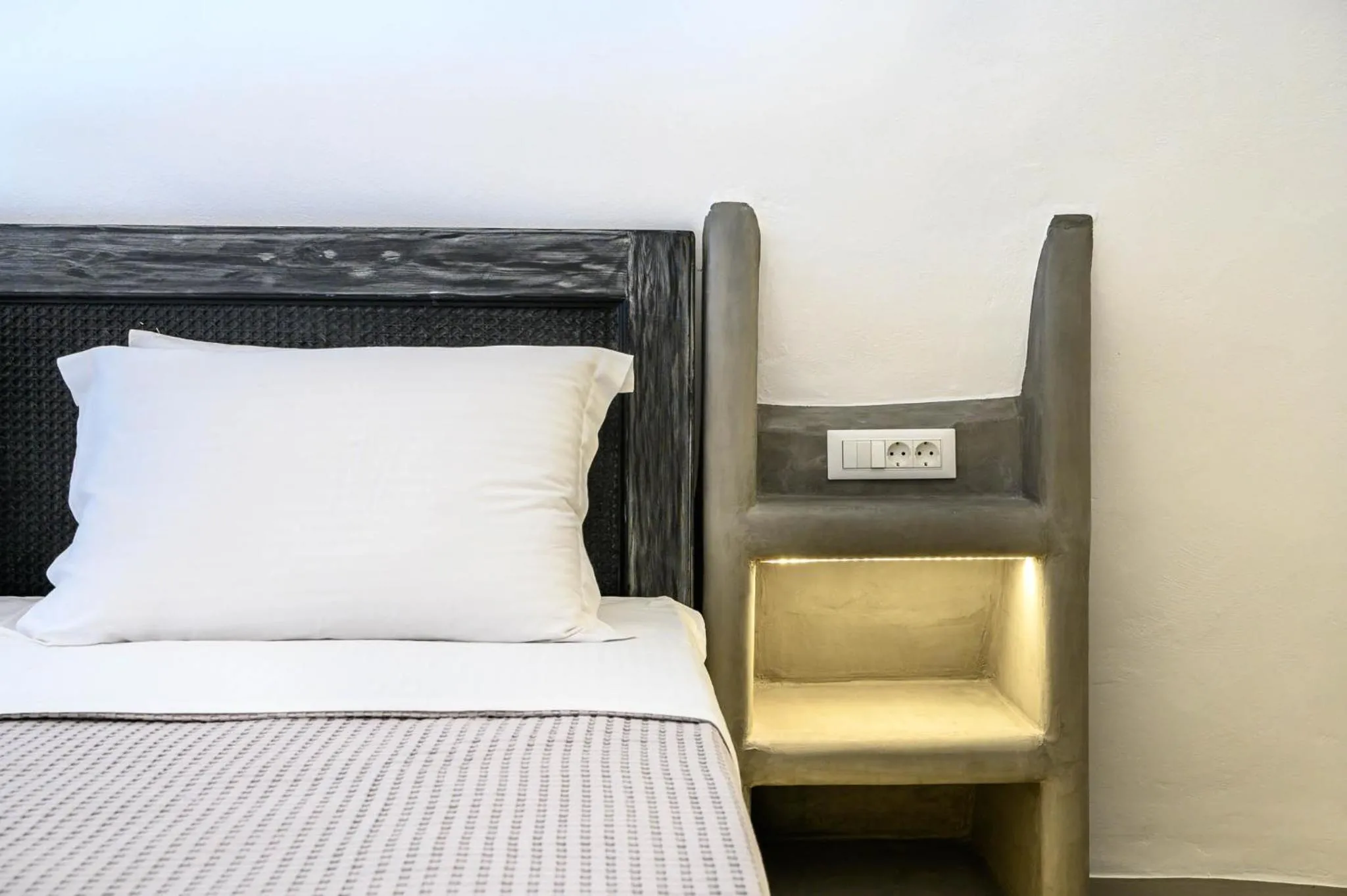 Bed in Deep Earth Villas