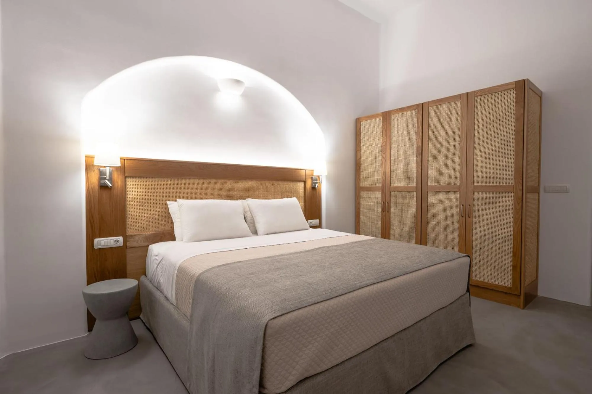 Bed in Deep Earth Villas