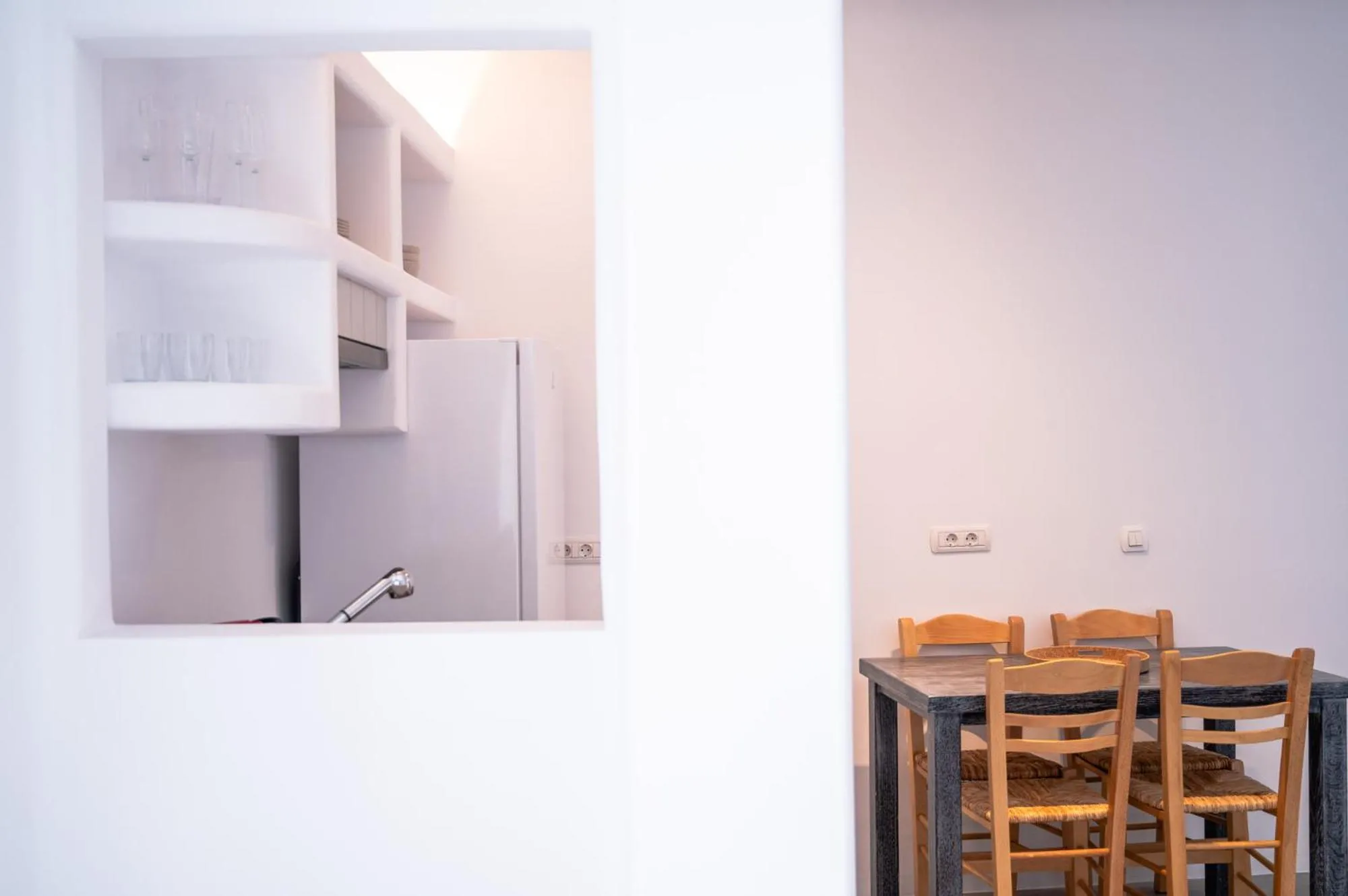 Kitchen or kitchenette in Deep Earth Villas