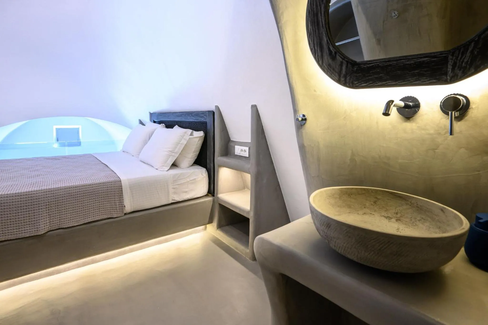 Bed in Deep Earth Villas