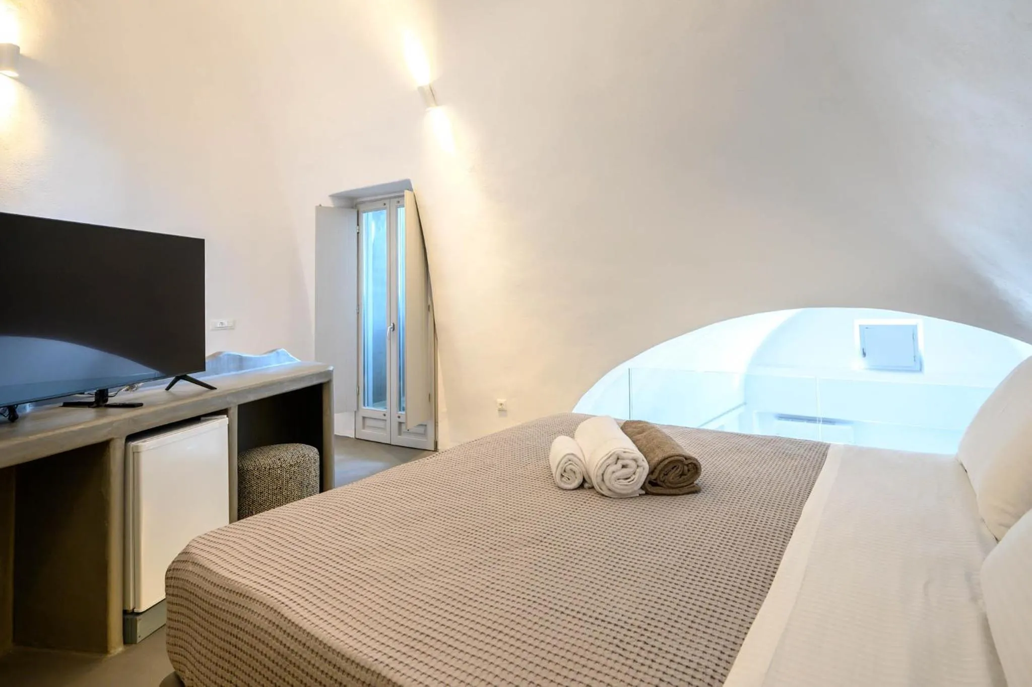 Bed in Deep Earth Villas