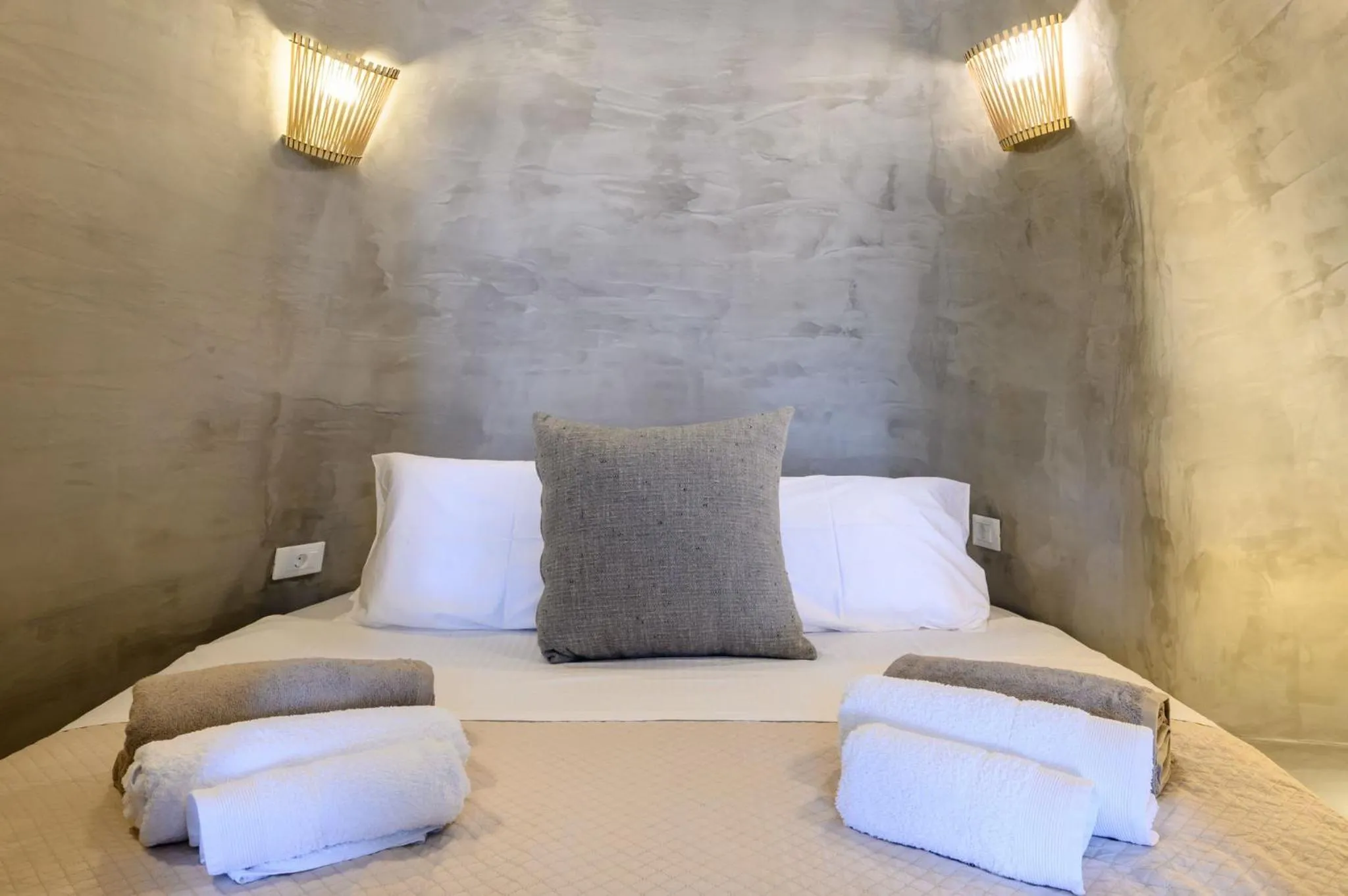 Bed in Deep Earth Villas