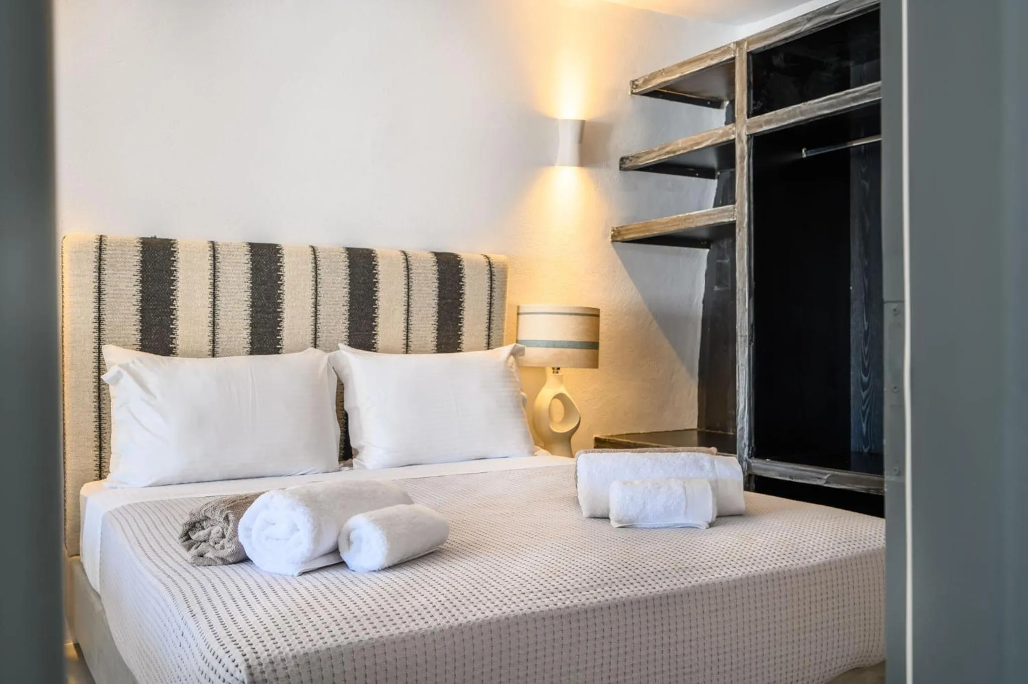 Bed in Deep Earth Villas