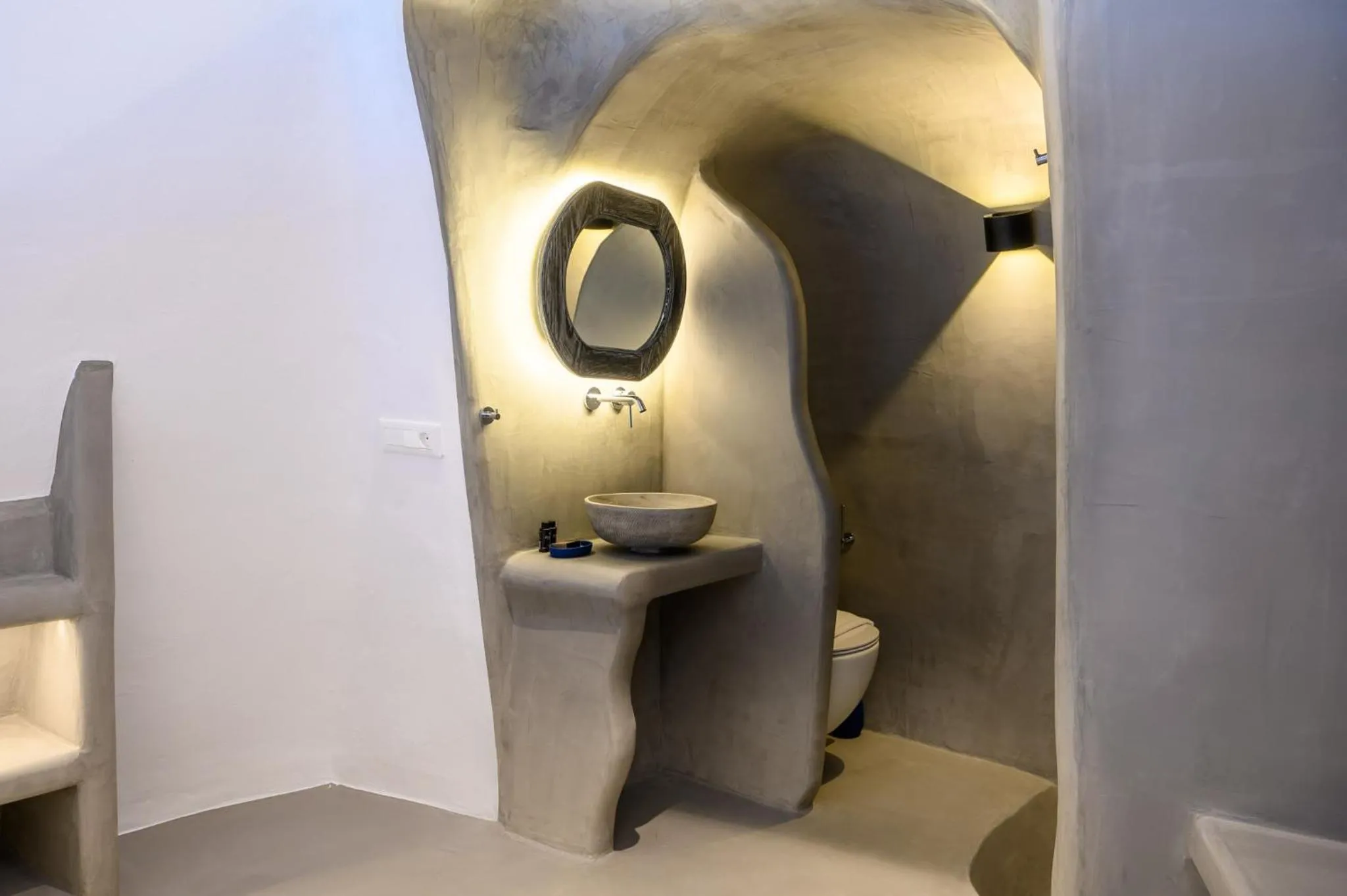 Toilet in Deep Earth Villas