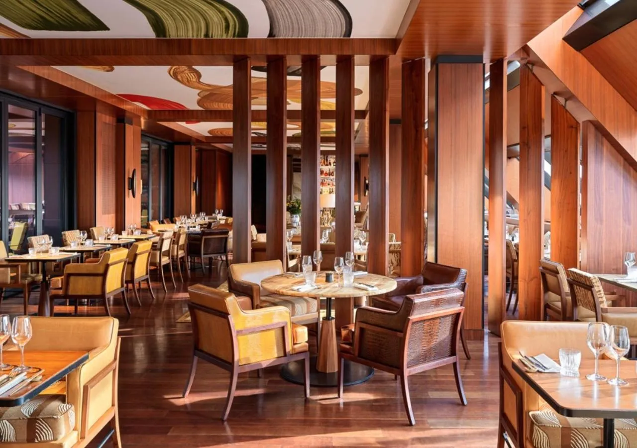 Restaurant/places to eat in Hôtel Madame Rêve