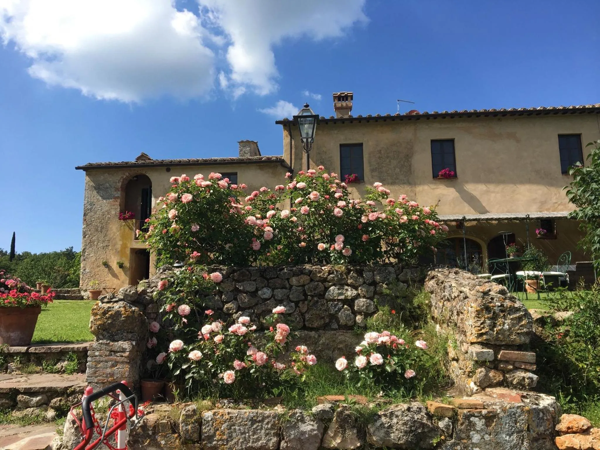 Facade/entrance in La Canonica Di San Michele