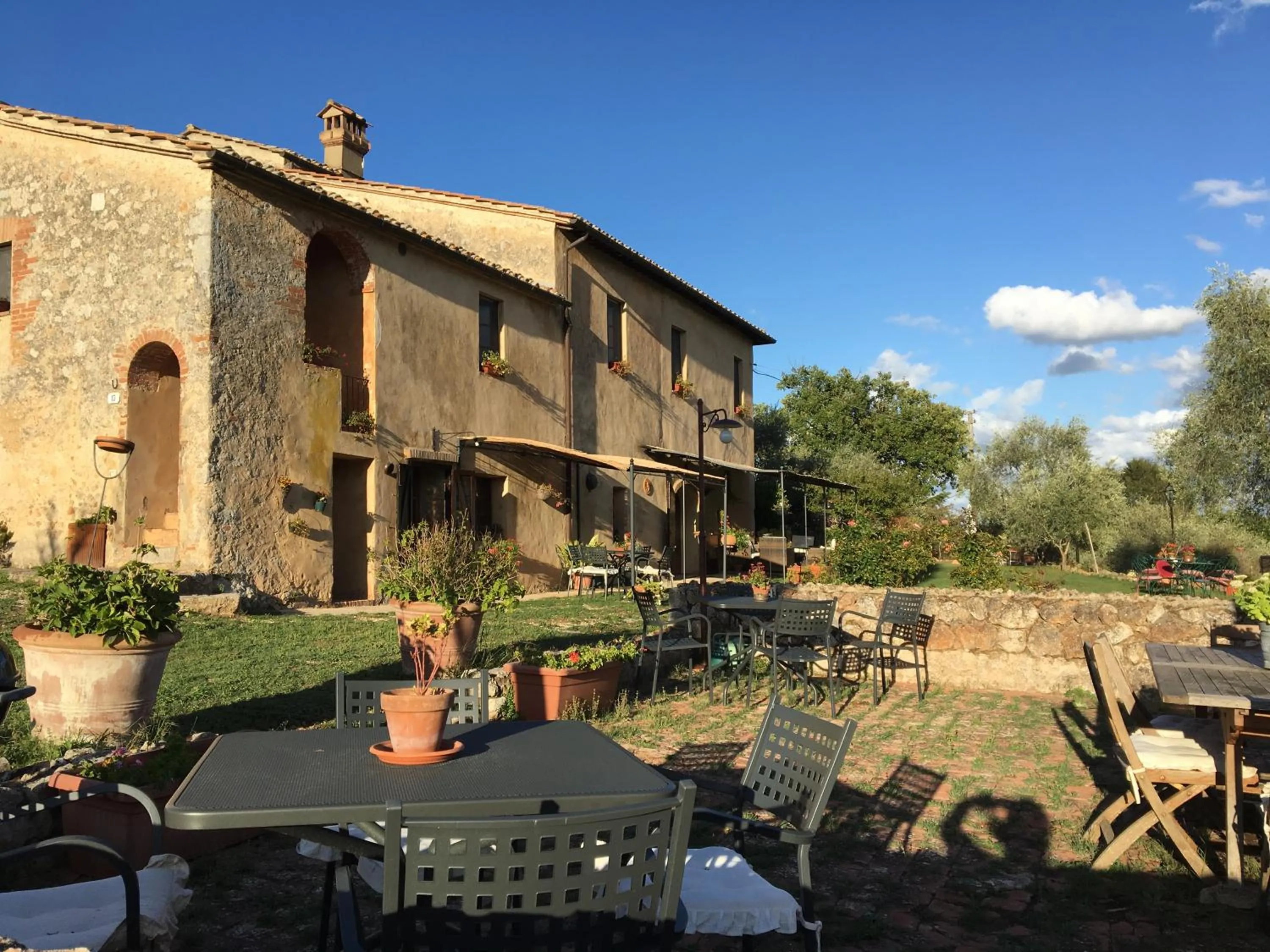 Property building in La Canonica Di San Michele