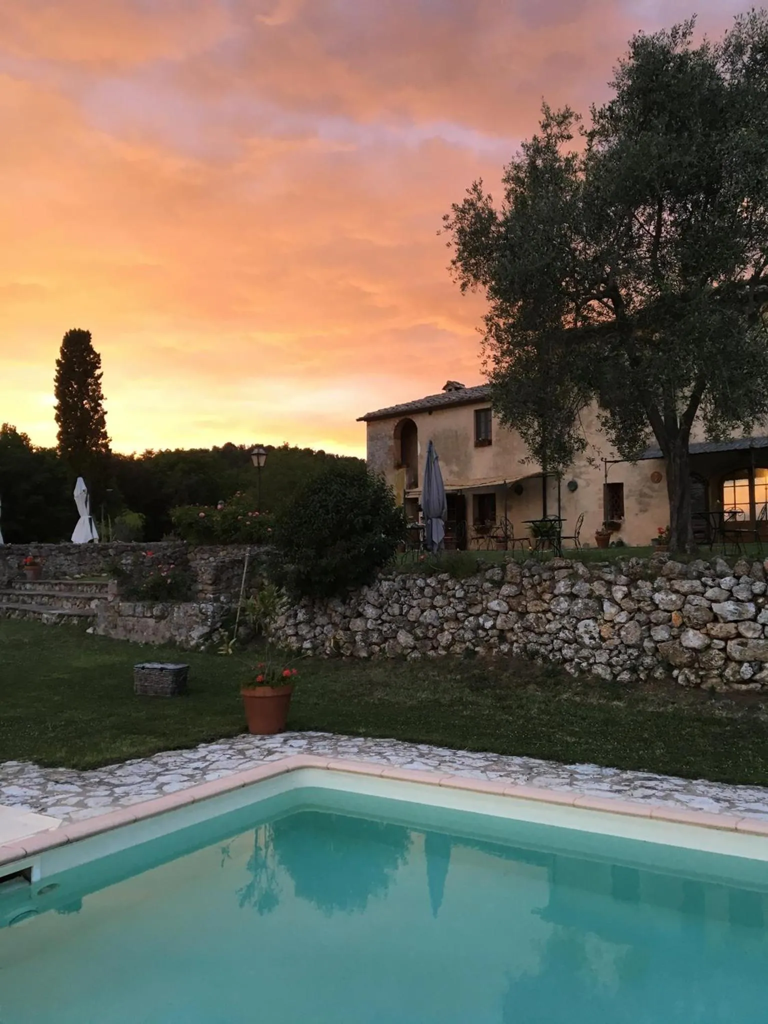 Property building in La Canonica Di San Michele