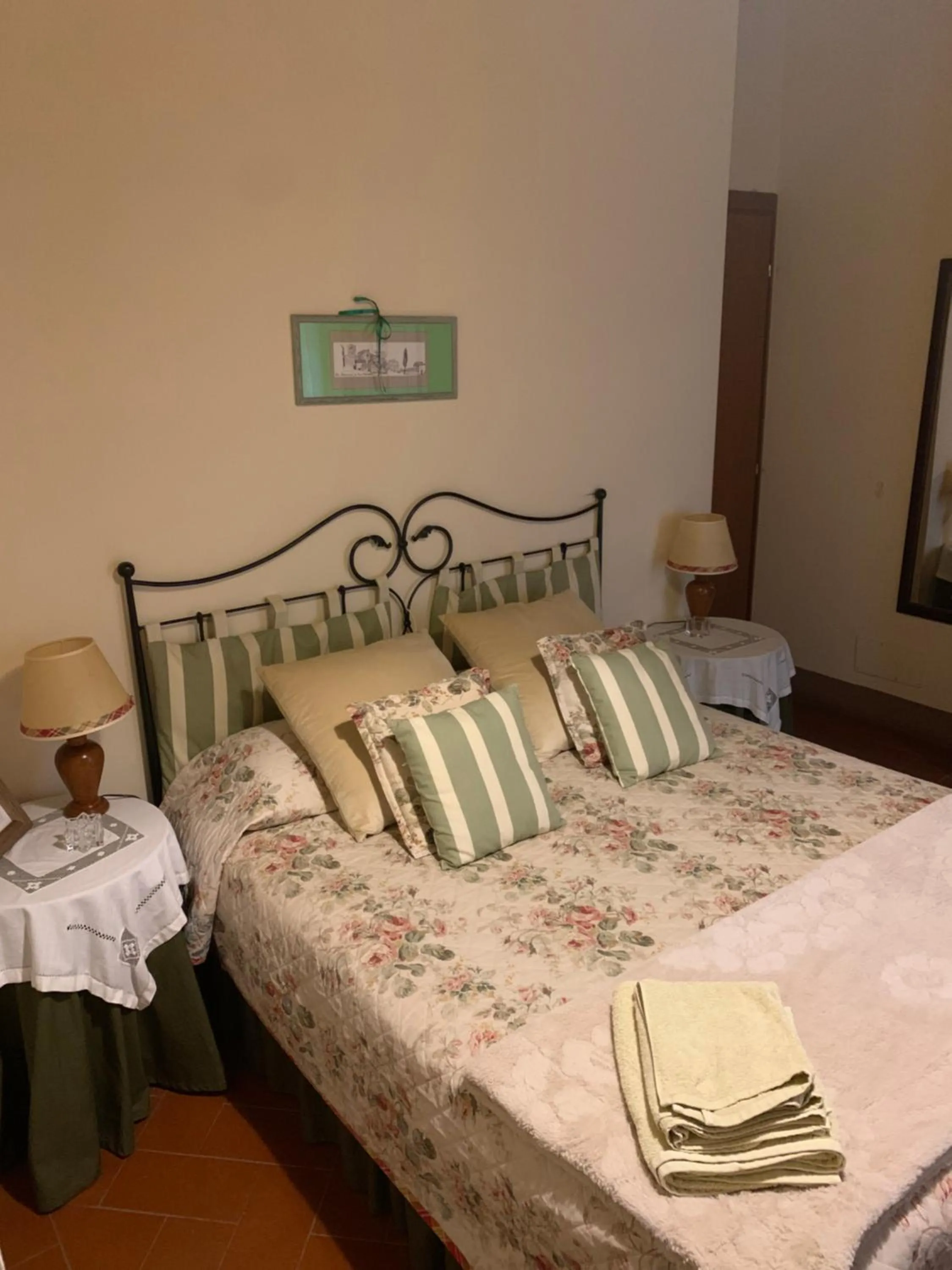 Bed in La Canonica Di San Michele