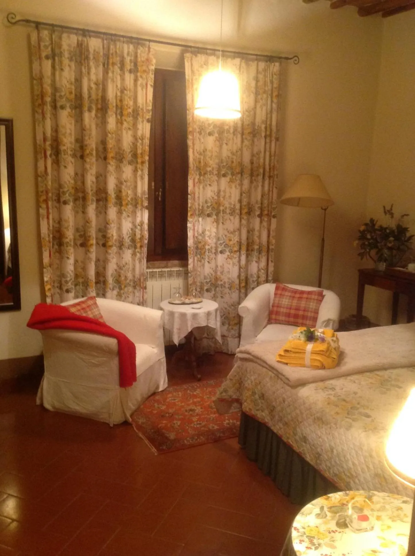 Bed in La Canonica Di San Michele